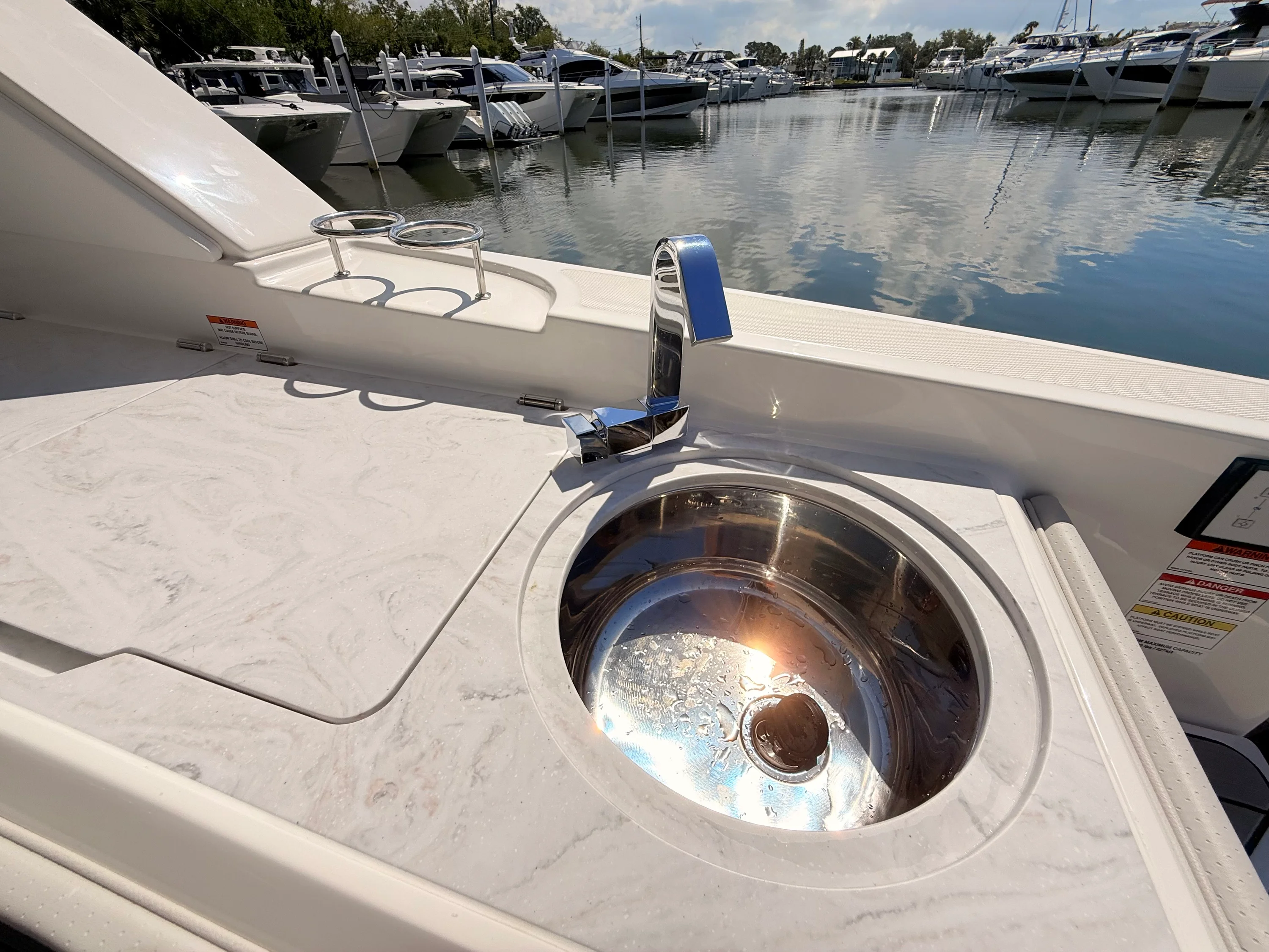 2026 Sea Ray SLX 400 Outboard Image Thumbnail #45