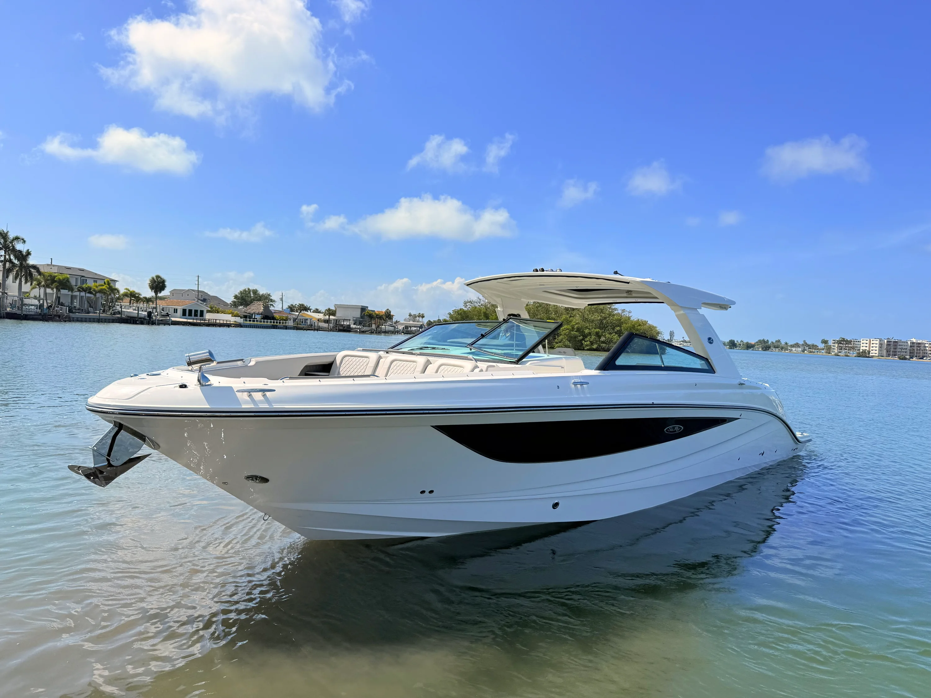 2026 Sea Ray SLX 400 Outboard Image Thumbnail #22
