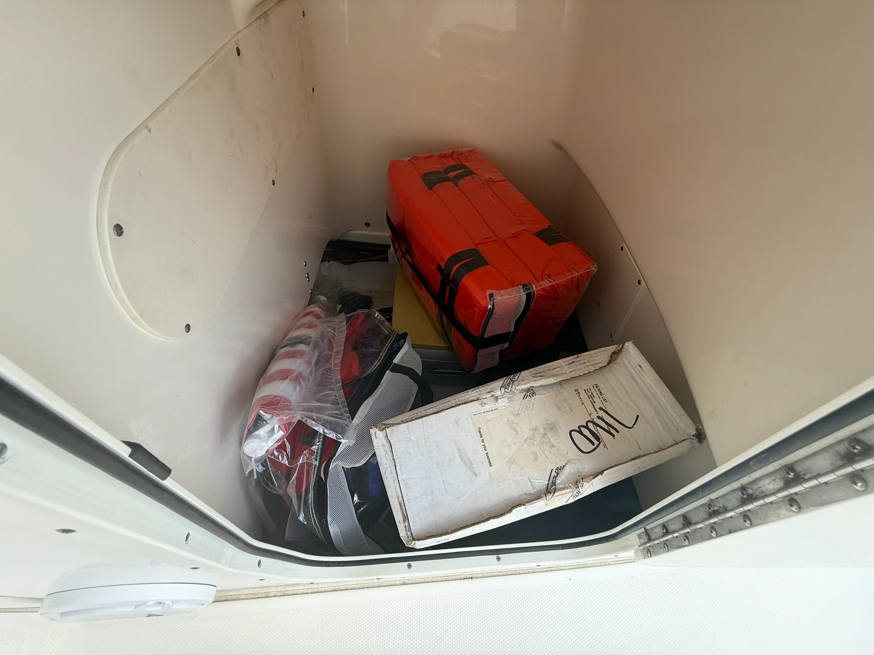 2018 Boston Whaler 210 DAUNTLESS Image Thumbnail #10