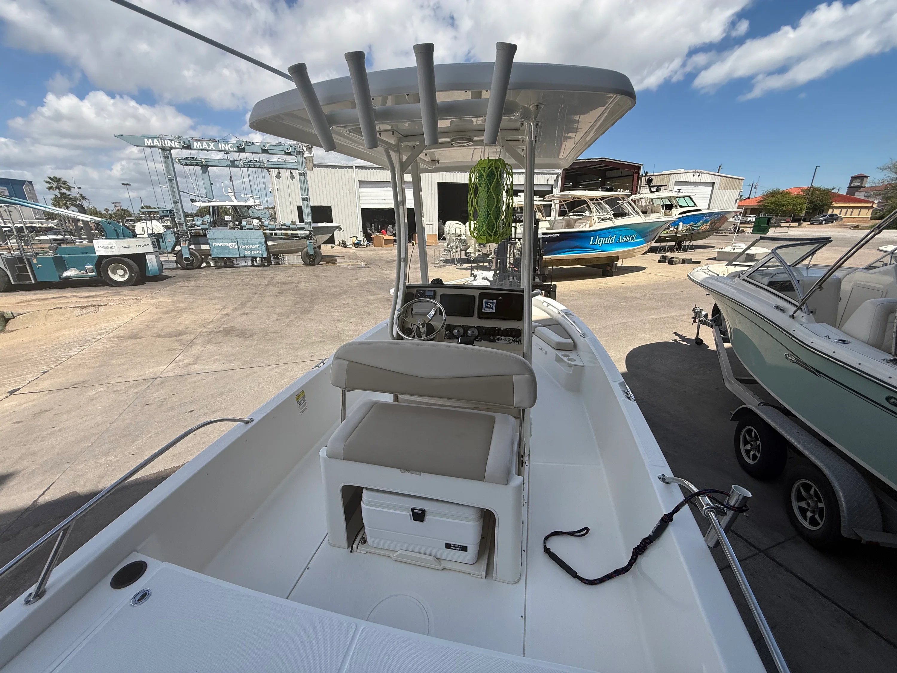 2018 Boston Whaler 210 DAUNTLESS Image Thumbnail #7