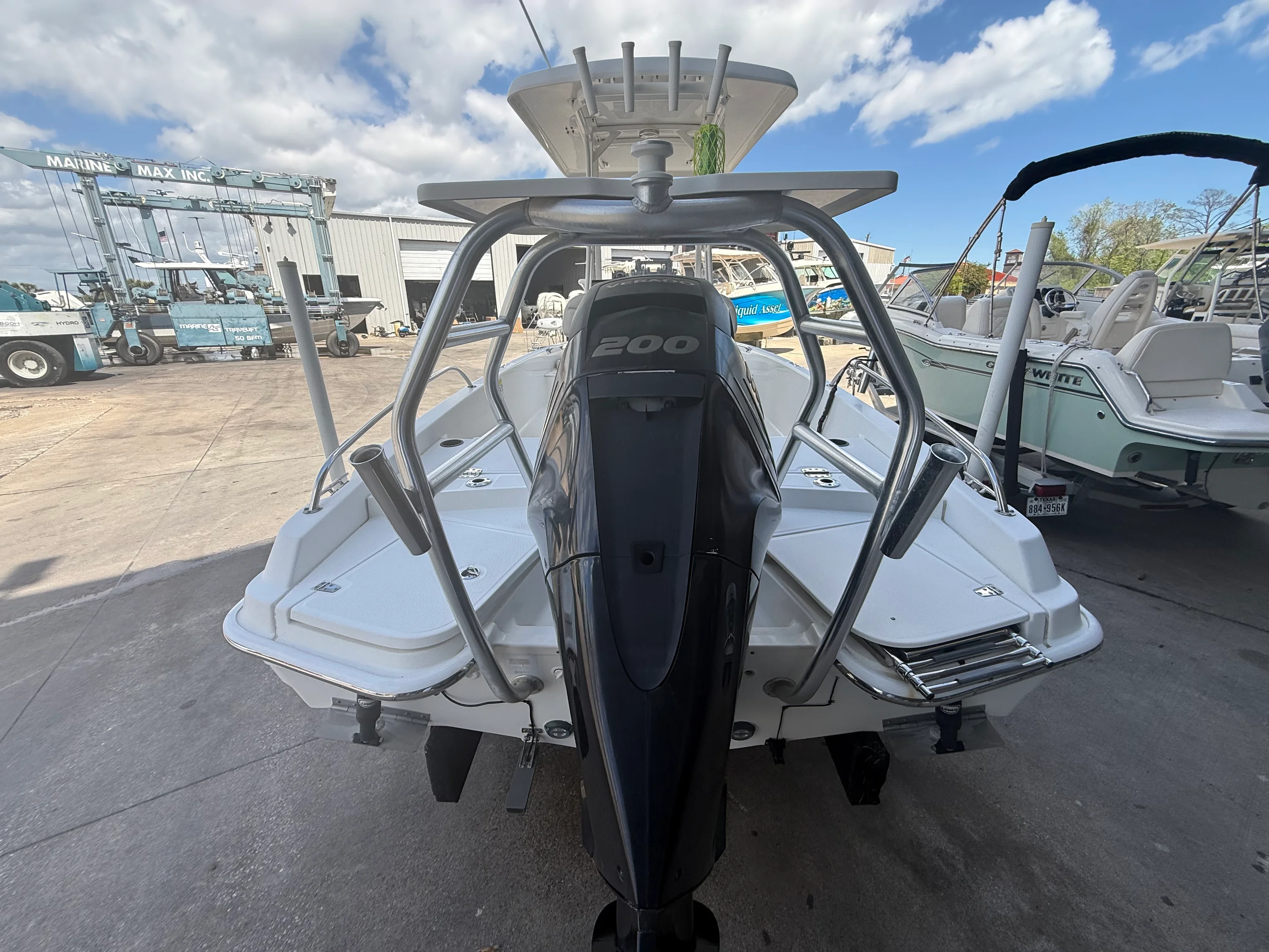 2018 Boston Whaler 210 DAUNTLESS Image Thumbnail #4