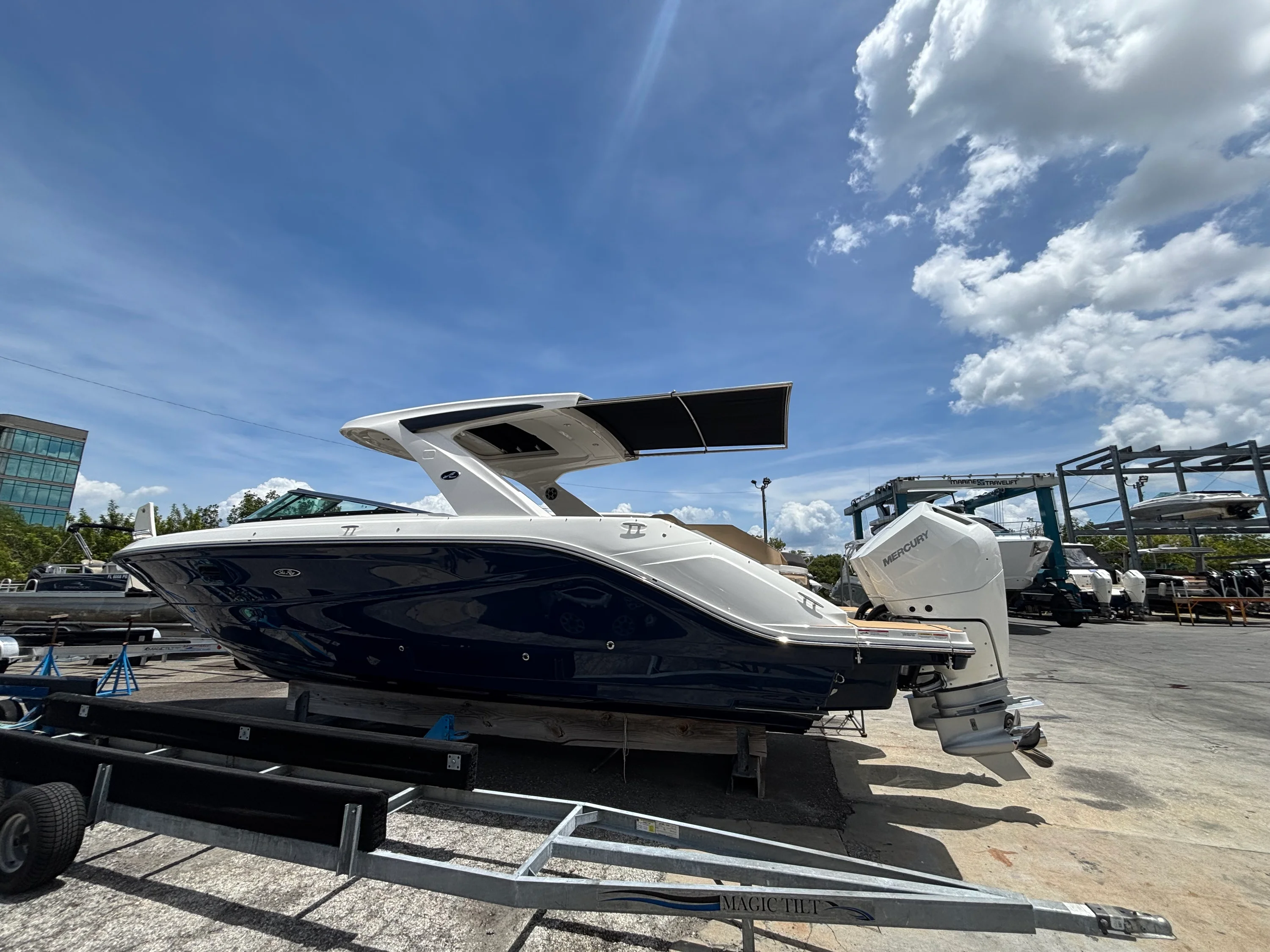 2026 Sea Ray SLX 310 Outboard Image Thumbnail #0