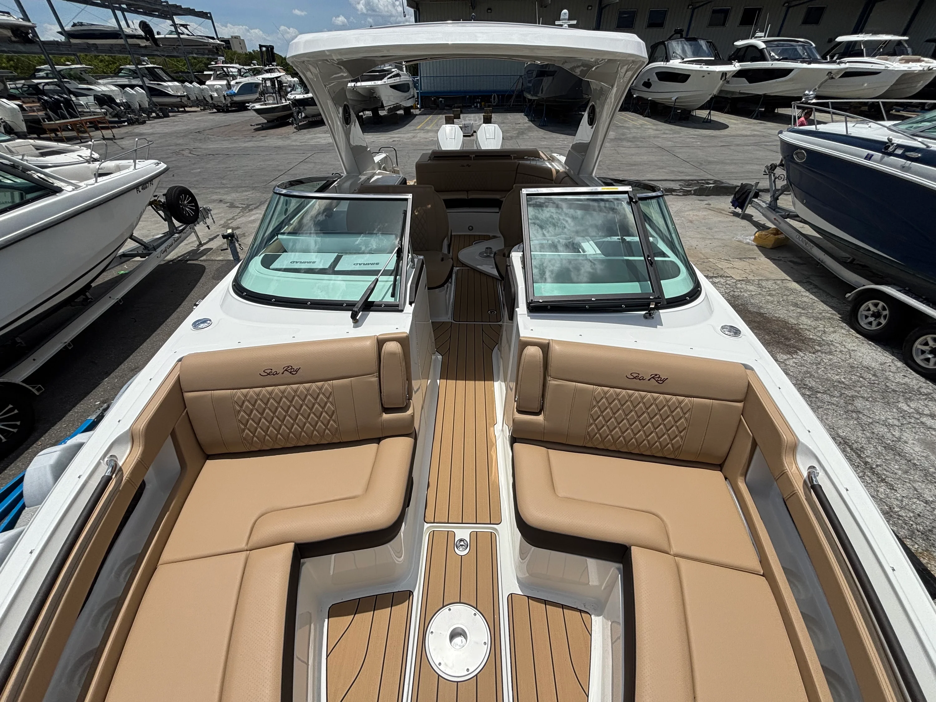 2026 Sea Ray SLX 310 Outboard Image Thumbnail #29