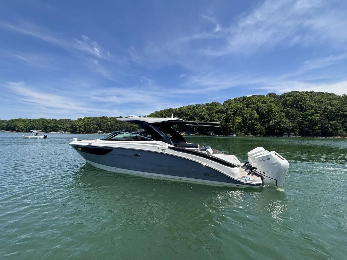 2026 Sea Ray SLX 360 OUTBOARD Image Thumbnail #33