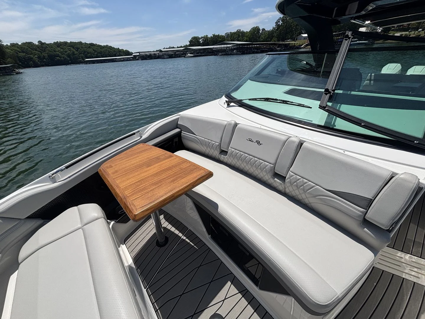 2026 Sea Ray SLX 360 OUTBOARD Image Thumbnail #21