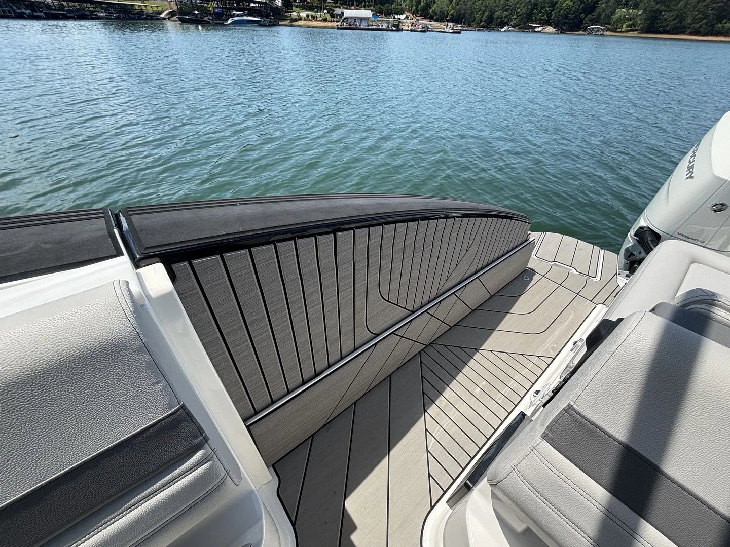 2026 Sea Ray SLX 360 OUTBOARD Image Thumbnail #26