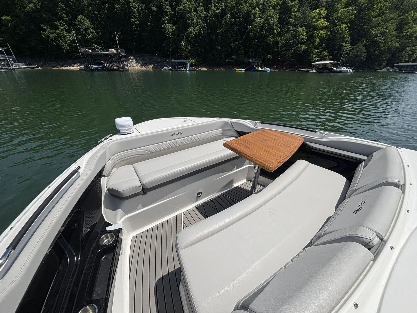 2026 Sea Ray SLX 360 OUTBOARD Image Thumbnail #22