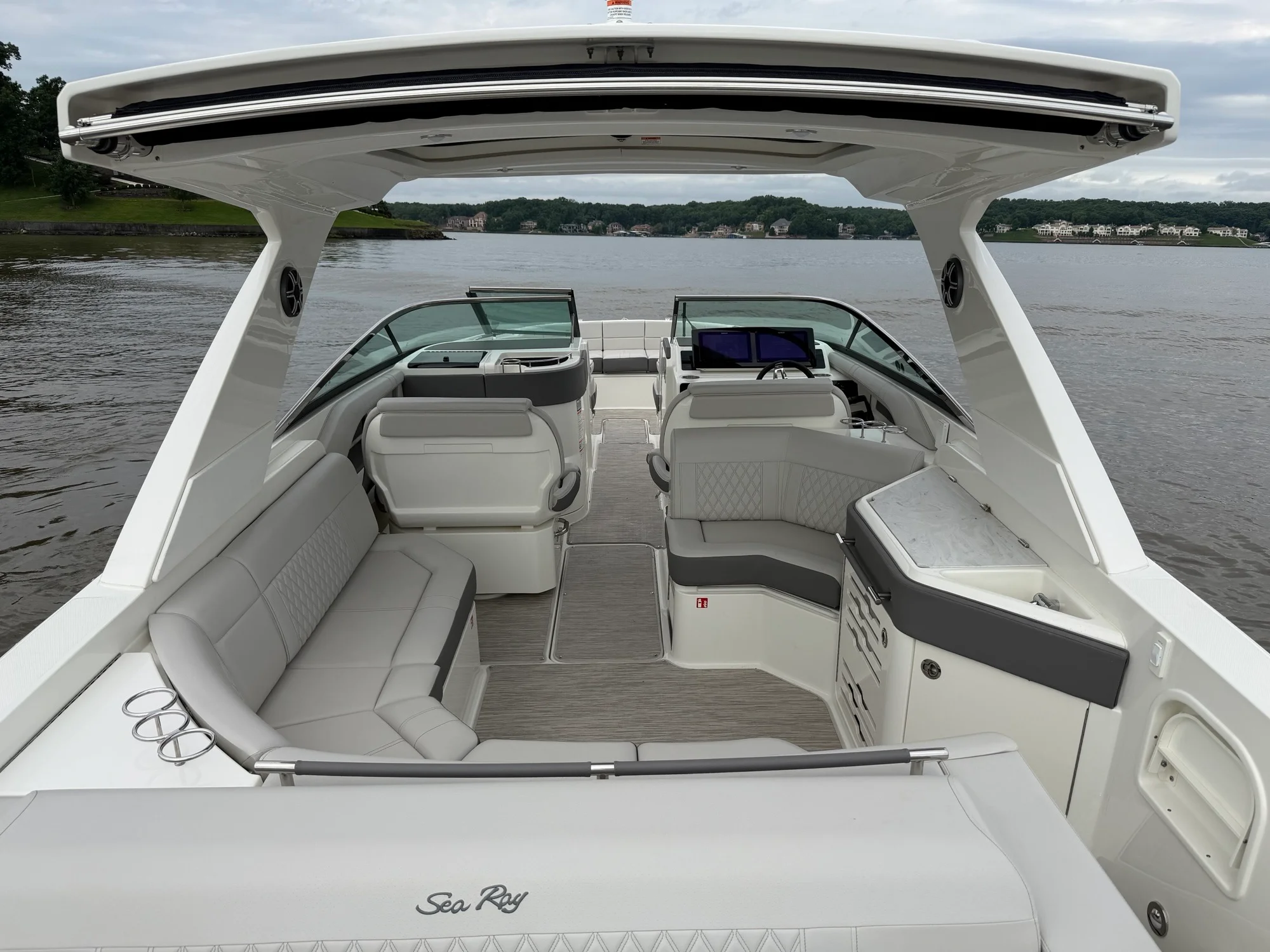 2026 Sea Ray SLX 310 Image Thumbnail #8