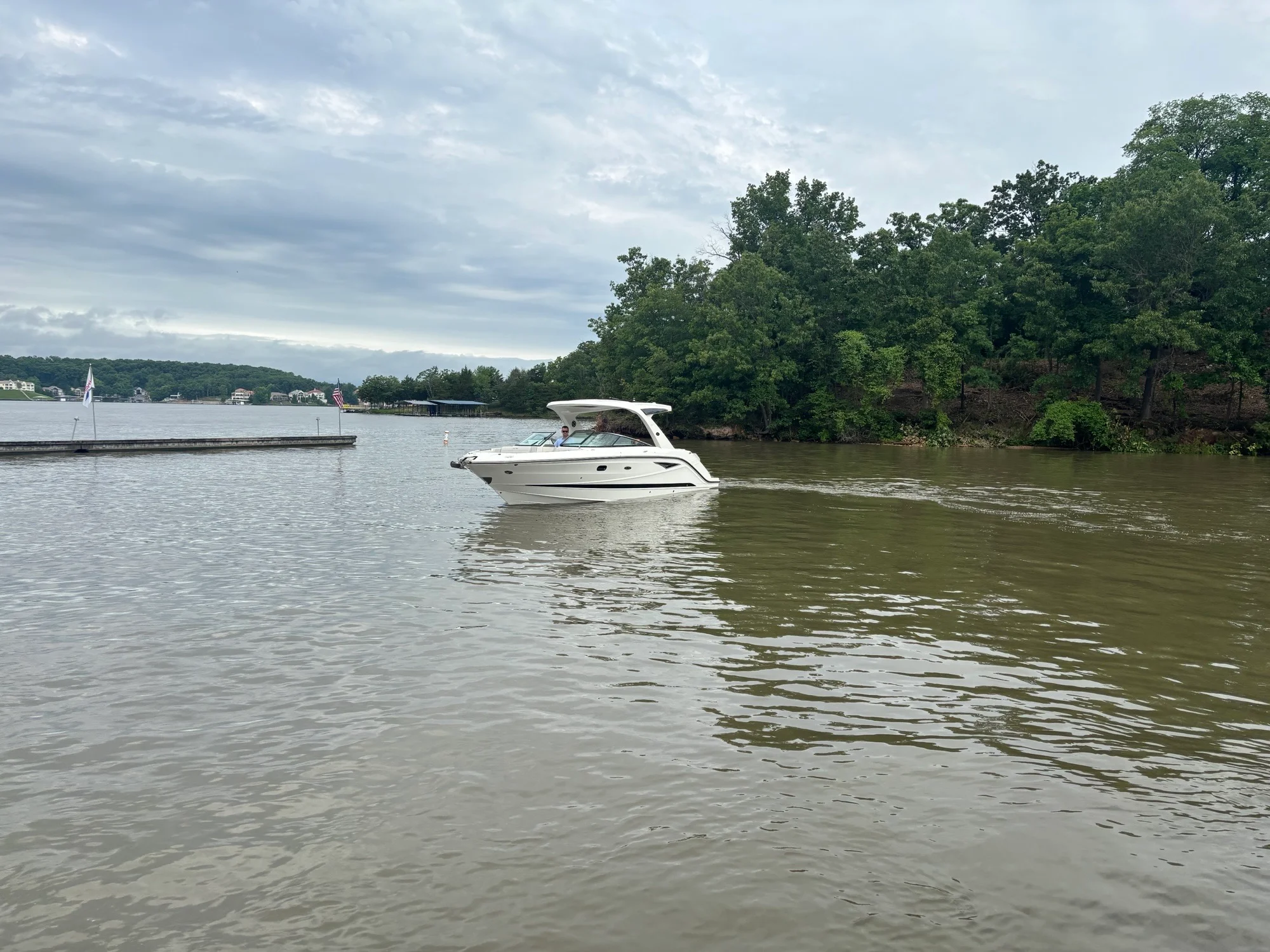 2026 Sea Ray SLX 310 Image Thumbnail #2
