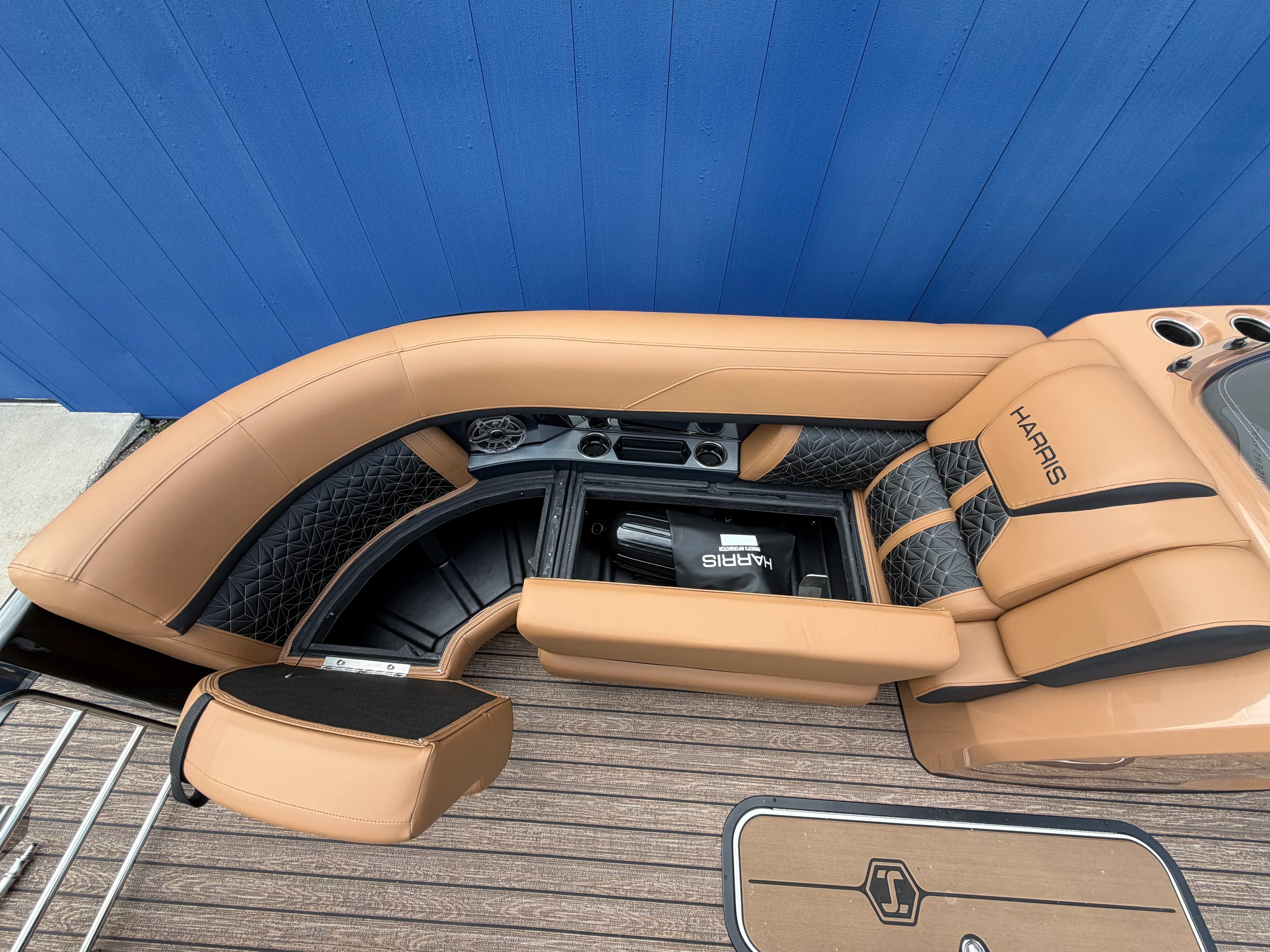 2026 Harris 230 Grand Mariner Image Thumbnail #2