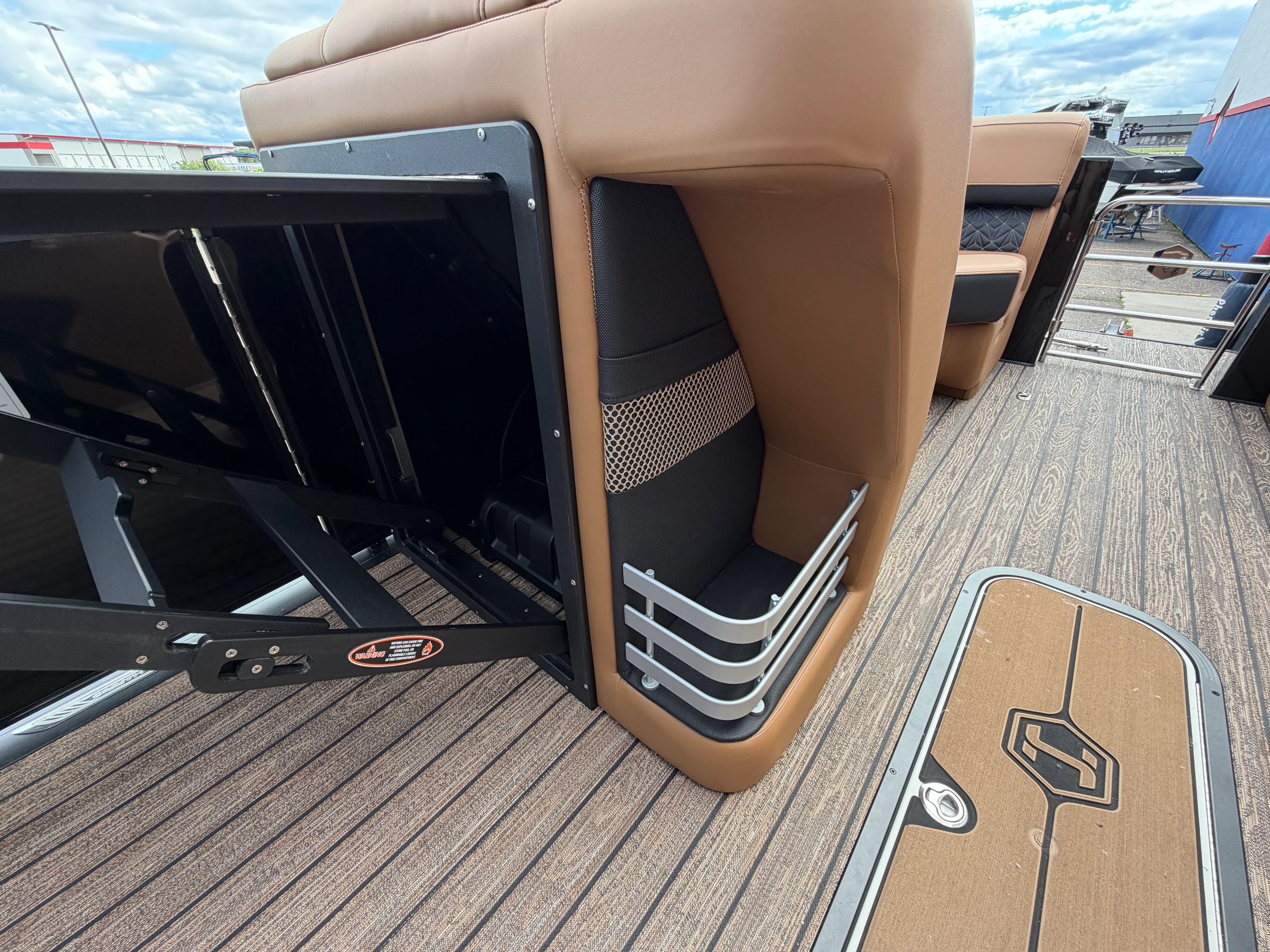 2026 Harris 230 Grand Mariner Image Thumbnail #7