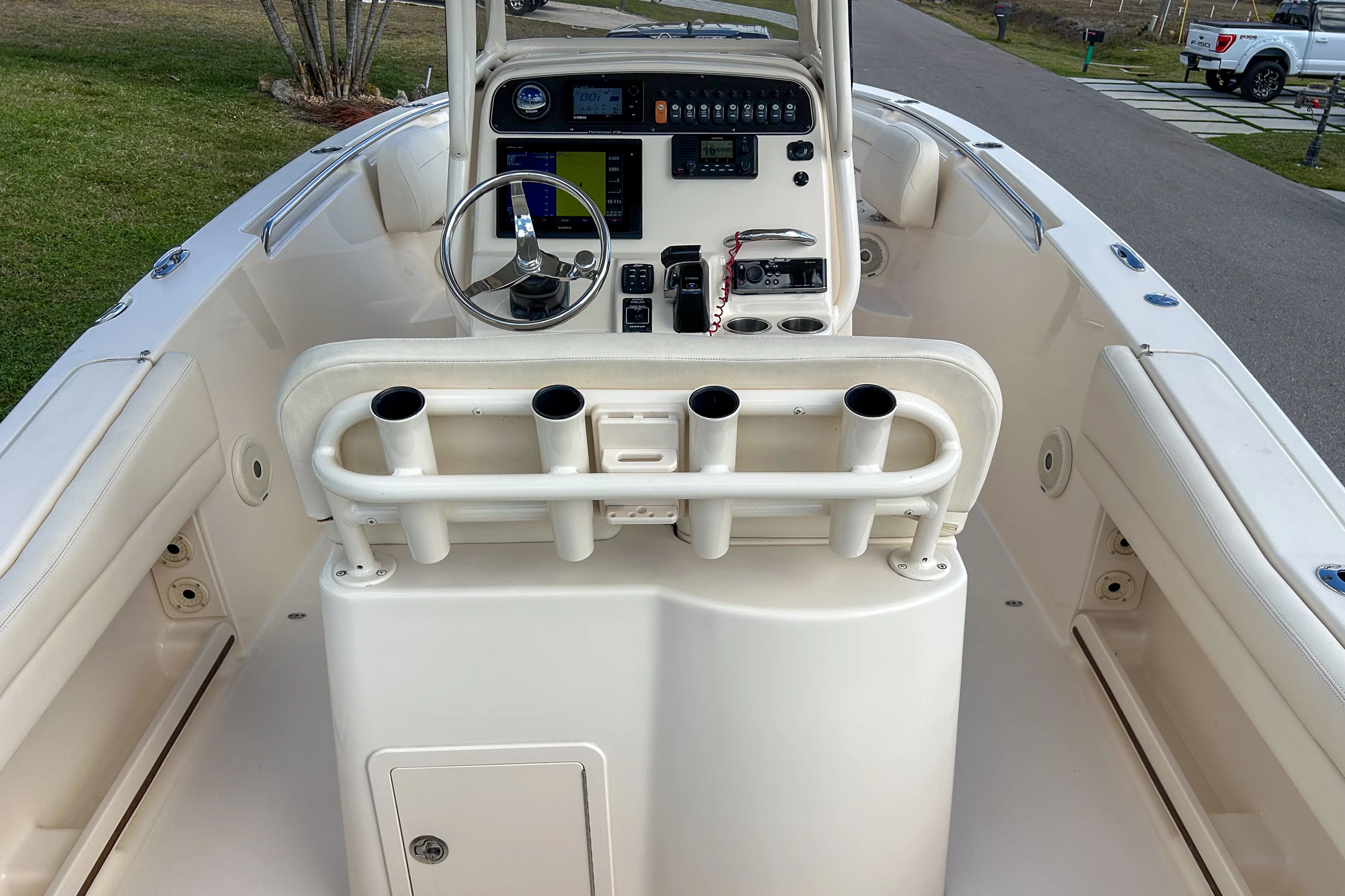 2017 Grady-White FISHERMAN 236 Image Thumbnail #9