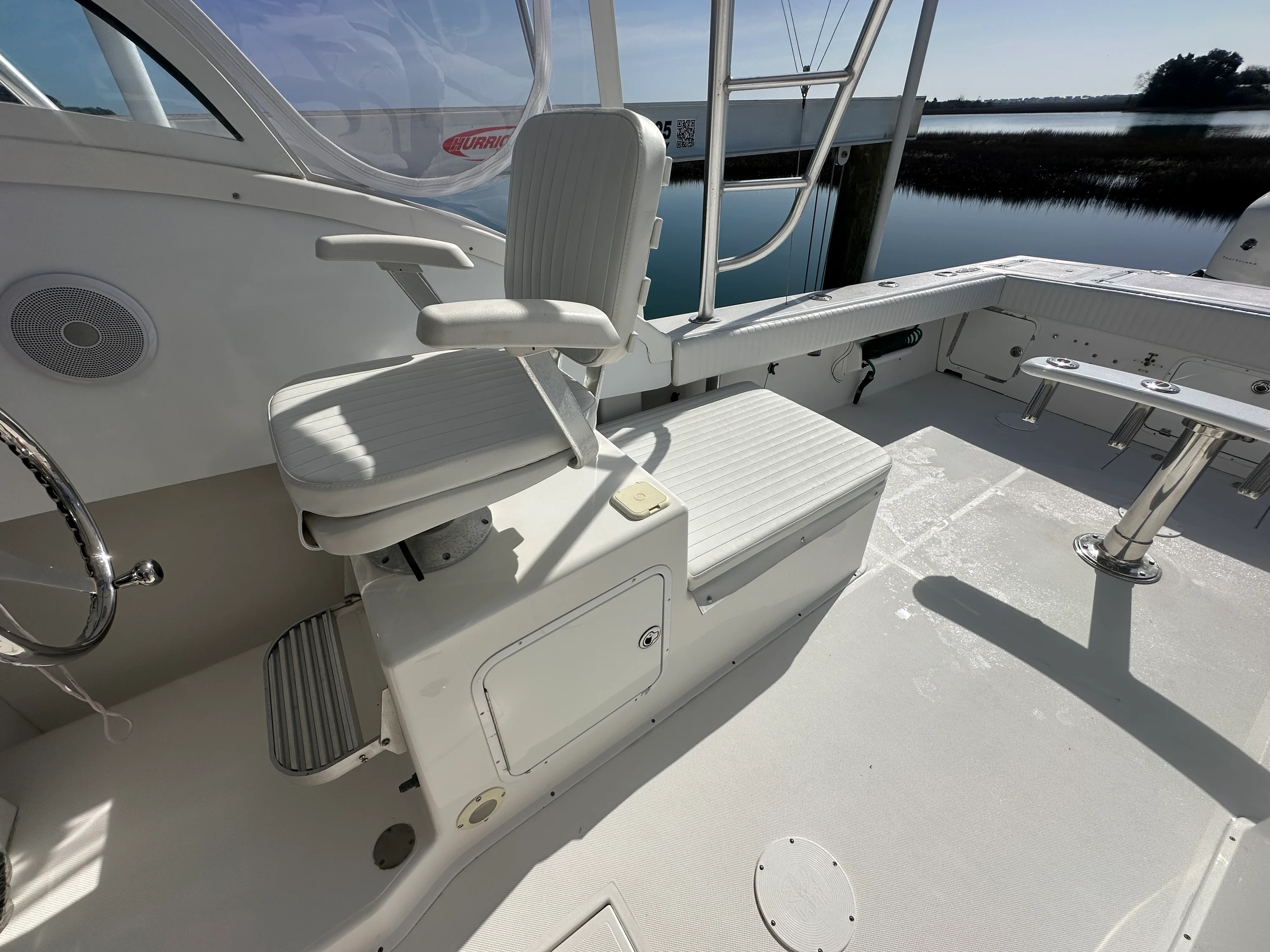 2005 Ocean Master 31 EXPRESS SPORT CABIN Image Thumbnail #9