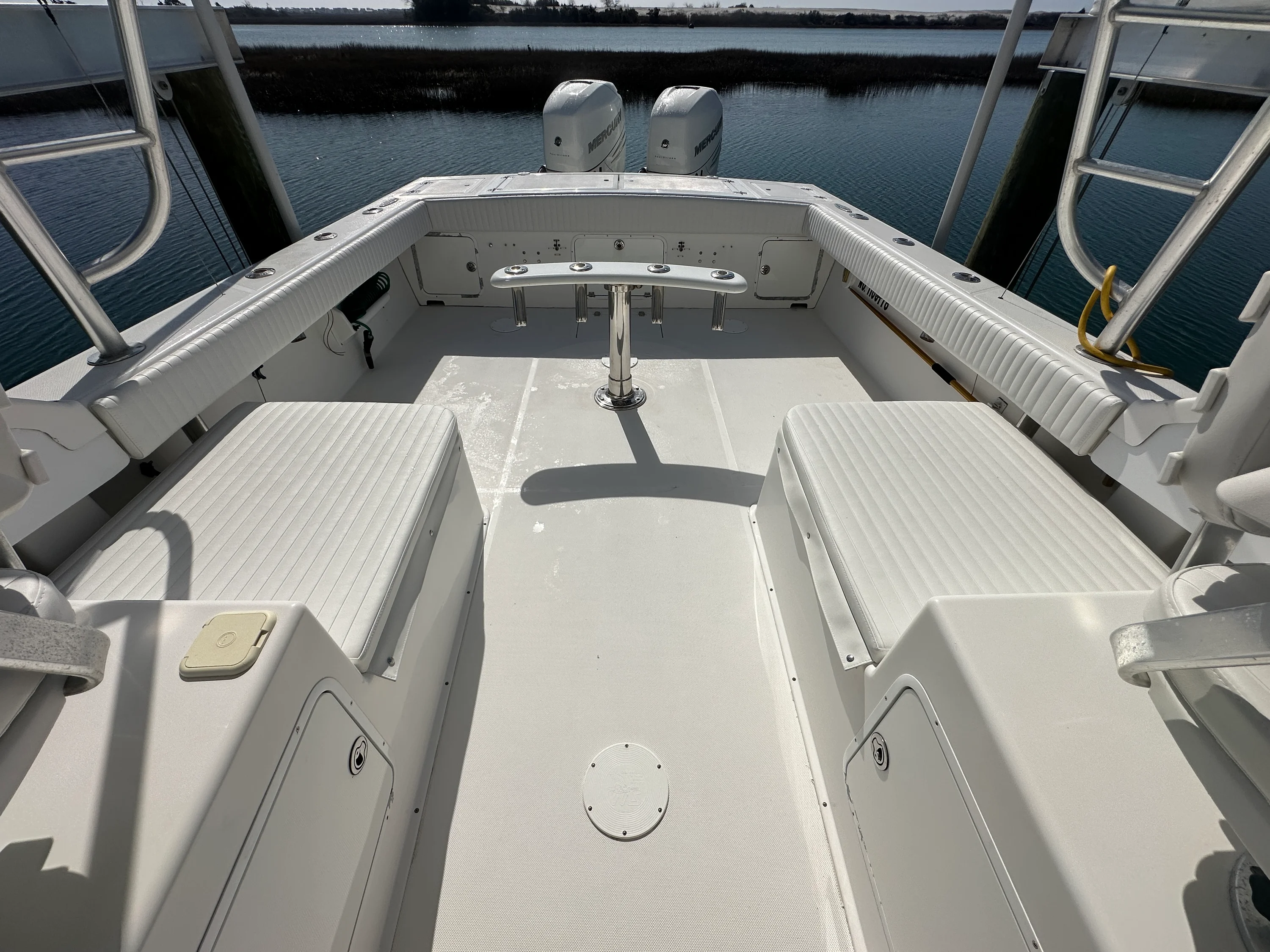 2005 Ocean Master 31 EXPRESS SPORT CABIN Image Thumbnail #21