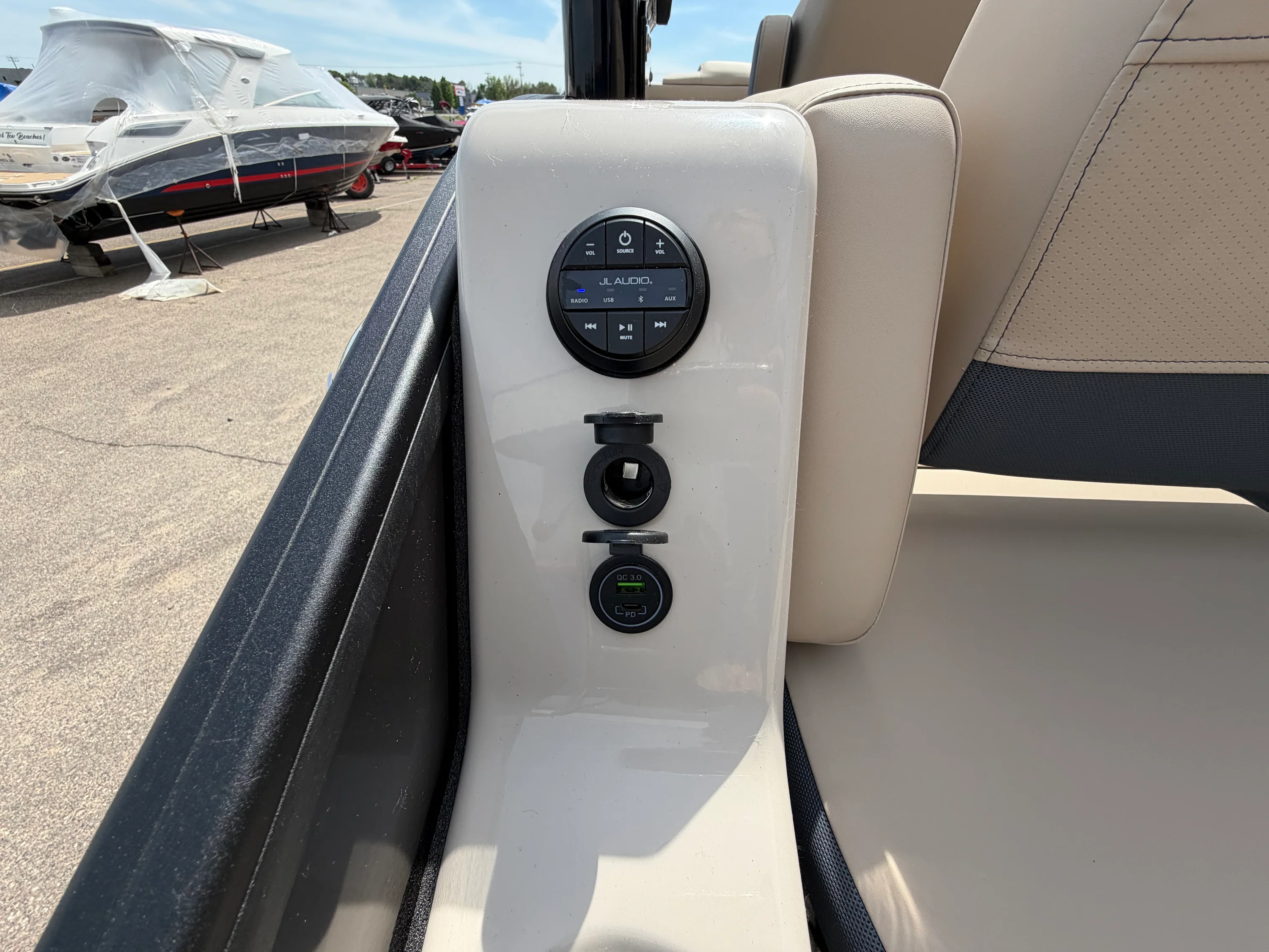 2026 Harris Grand Mariner 250 Image Thumbnail #13