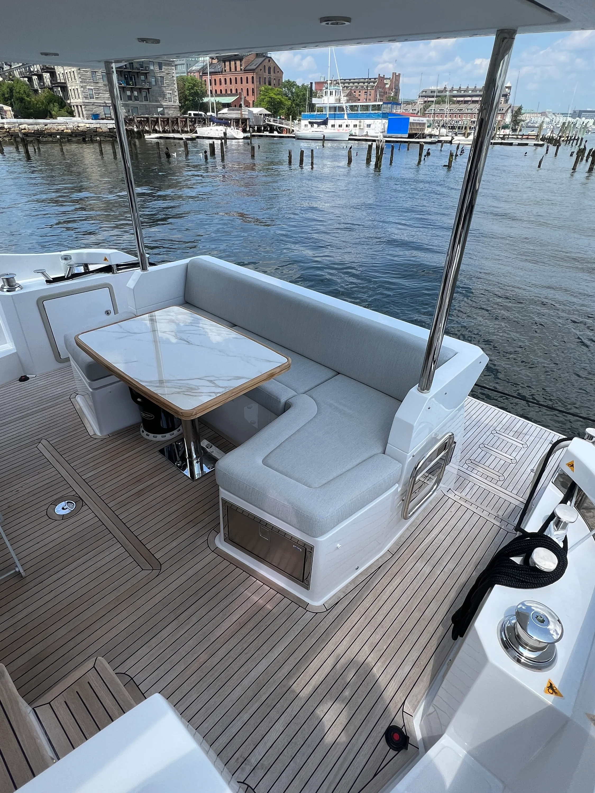 2023 Azimut 50 FLY Image Thumbnail #44