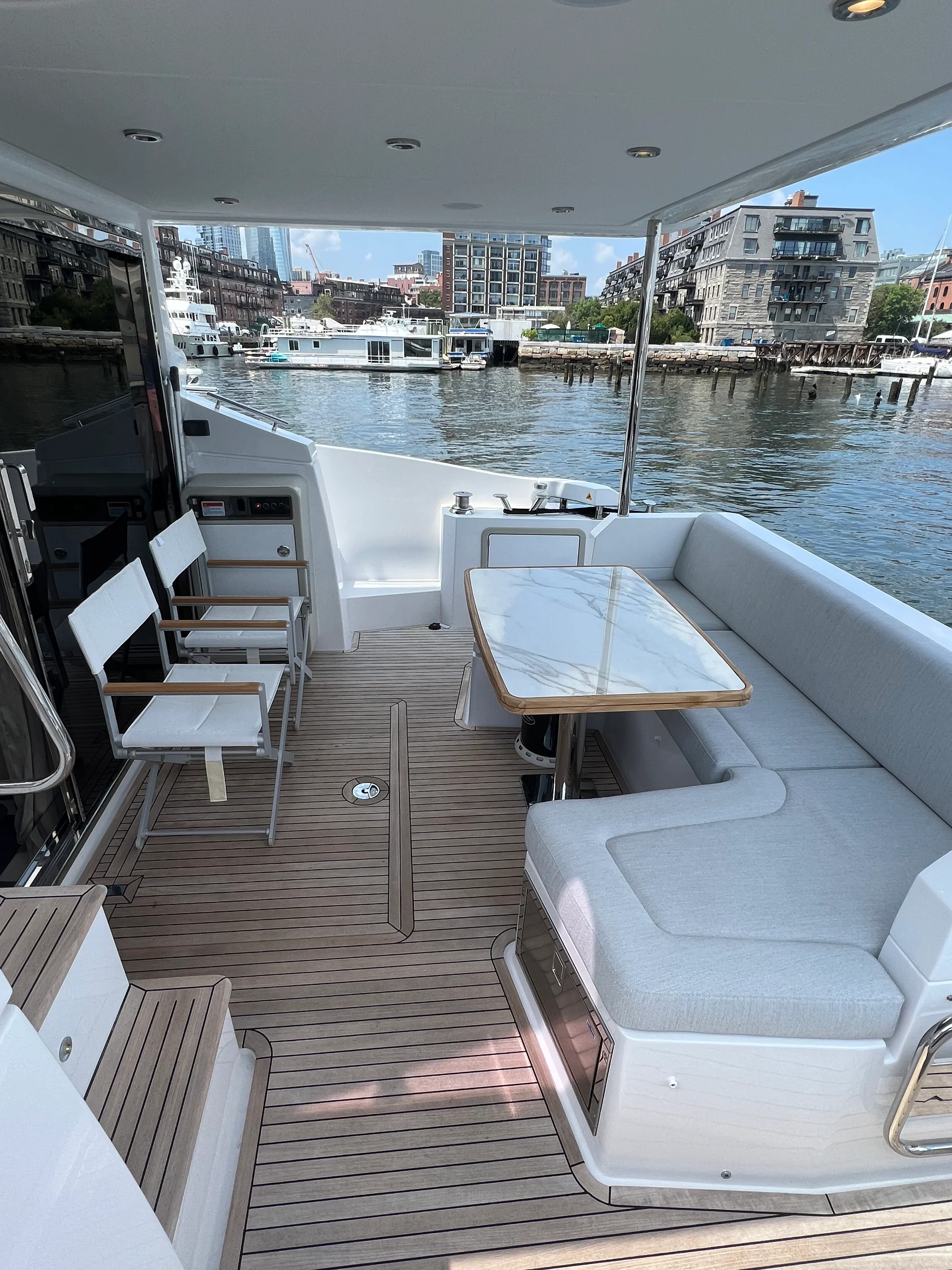 2023 Azimut 50 FLY Image Thumbnail #45