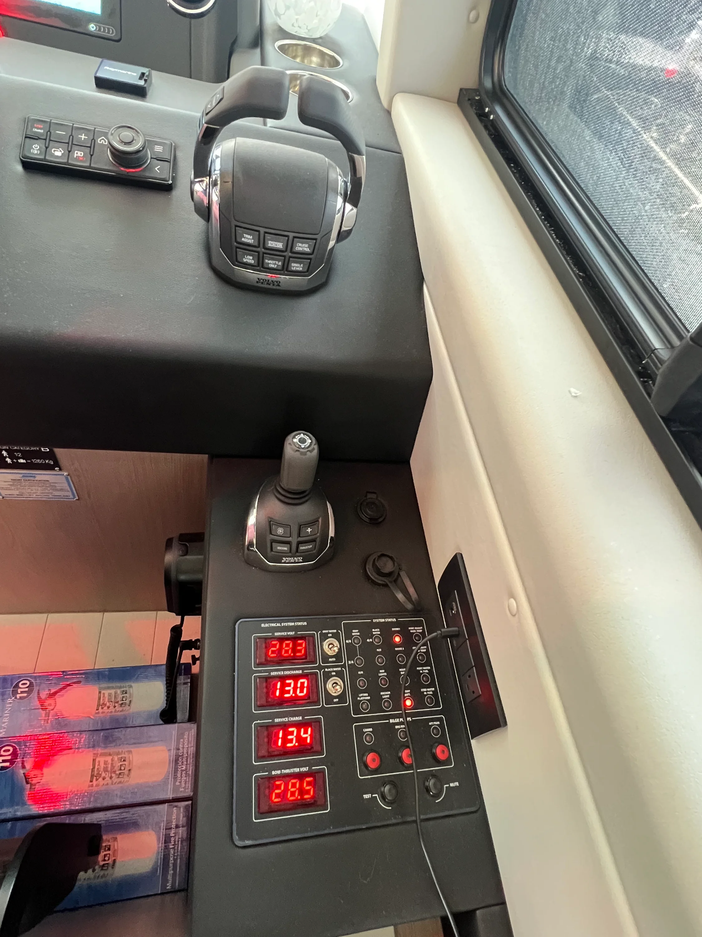 2023 Azimut 50 FLY Image Thumbnail #15