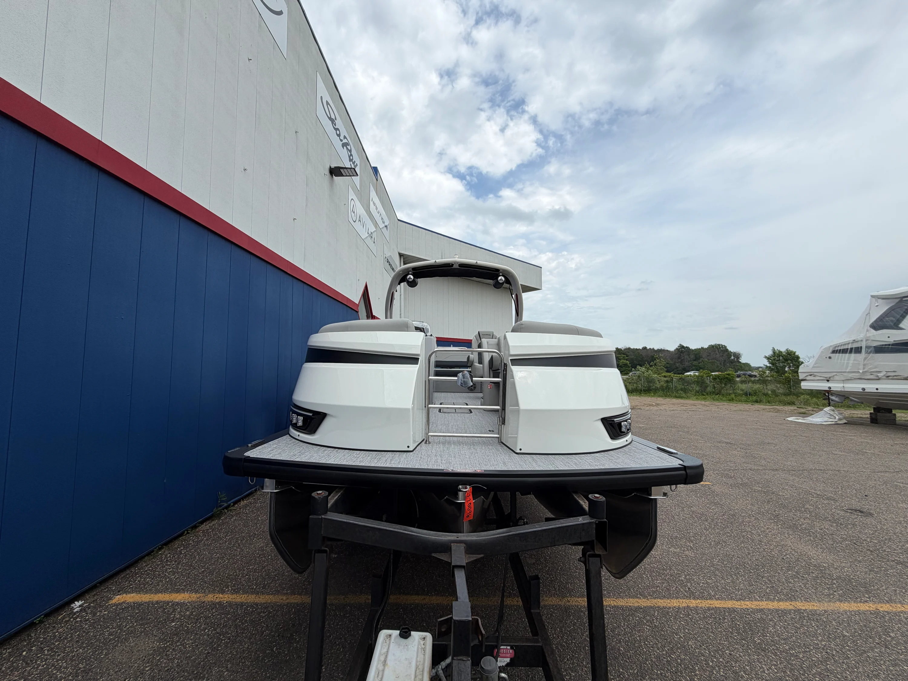 2026 Harris 230 Grand Mariner Image Thumbnail #2