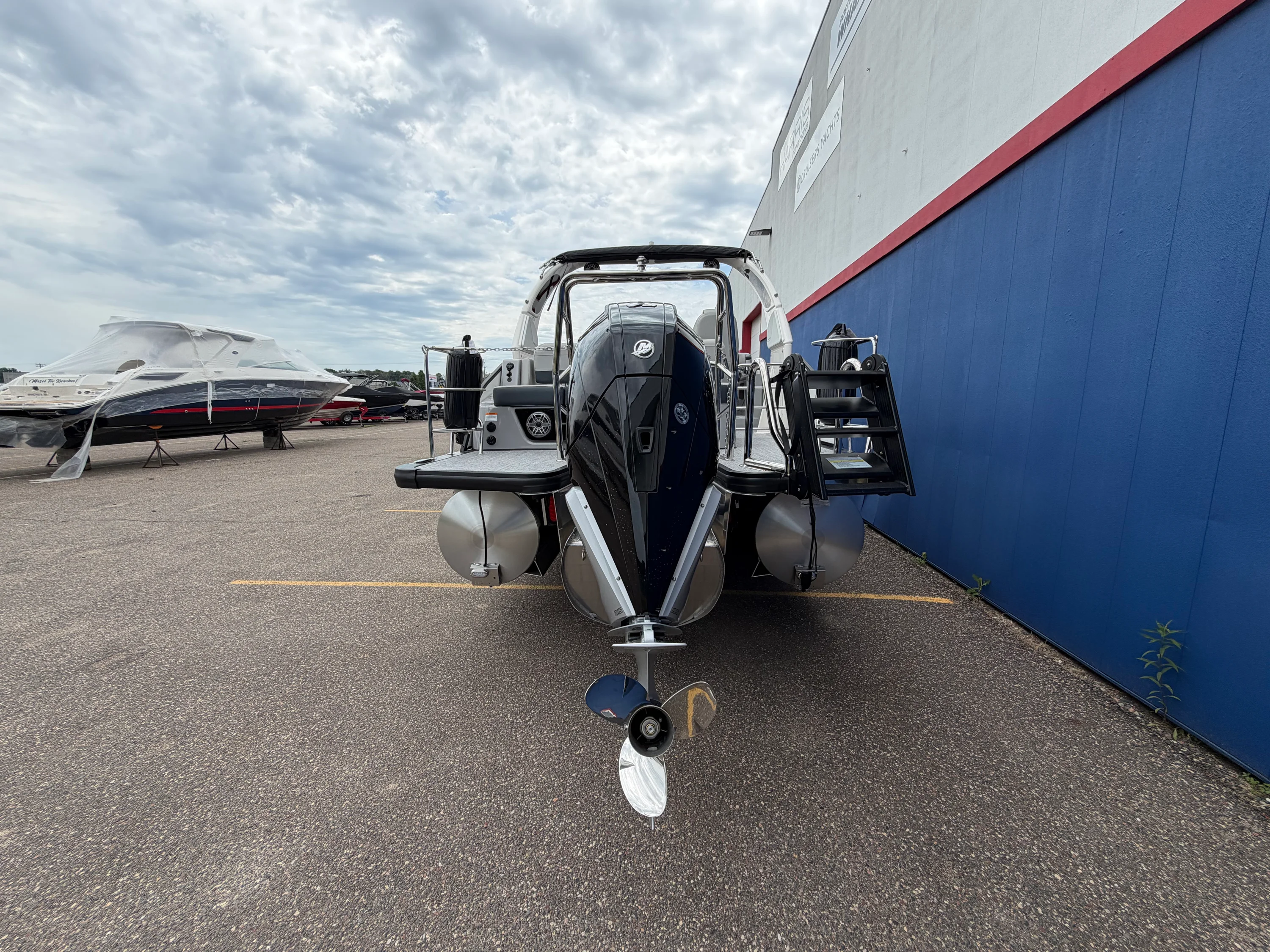 2026 Harris 230 Grand Mariner Image Thumbnail #6