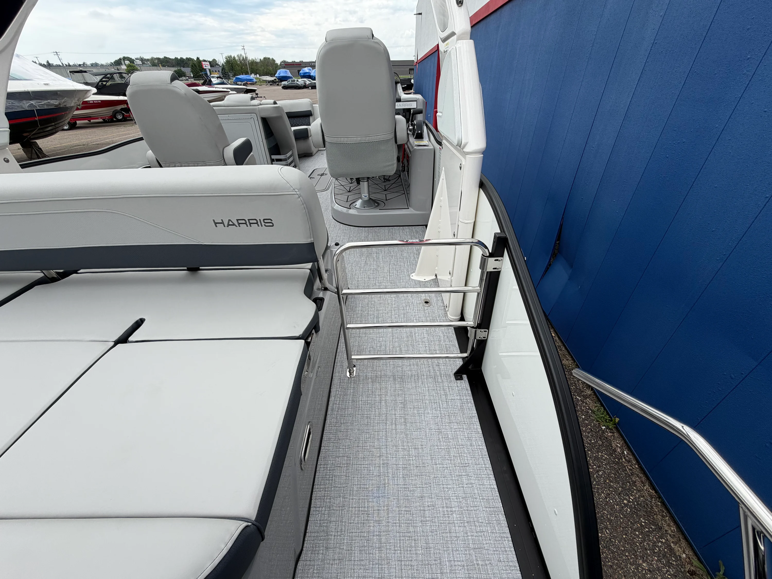 2026 Harris 230 Grand Mariner Image Thumbnail #14