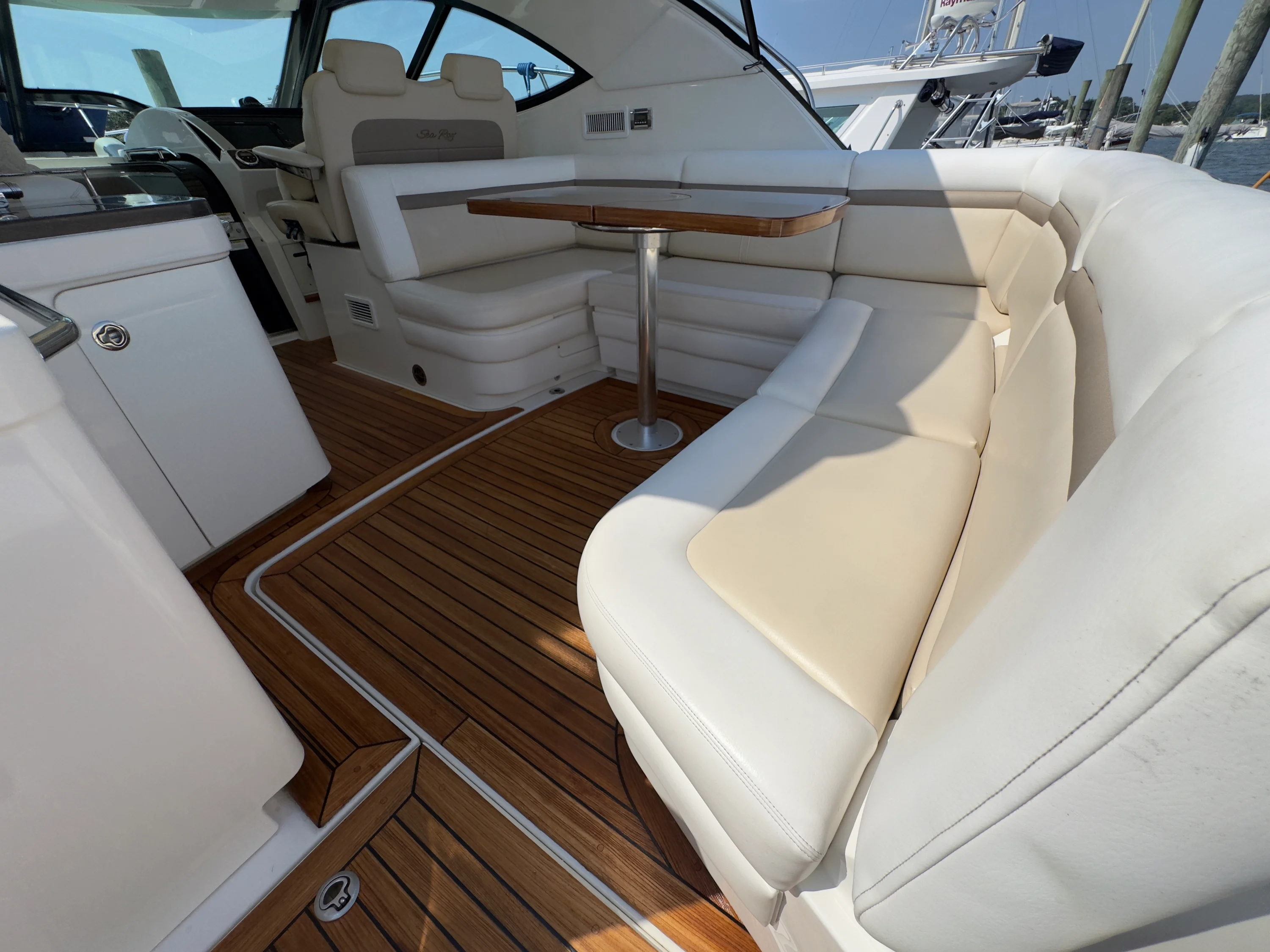 2014 Sea Ray 410 SUNDANCER Image Thumbnail #62