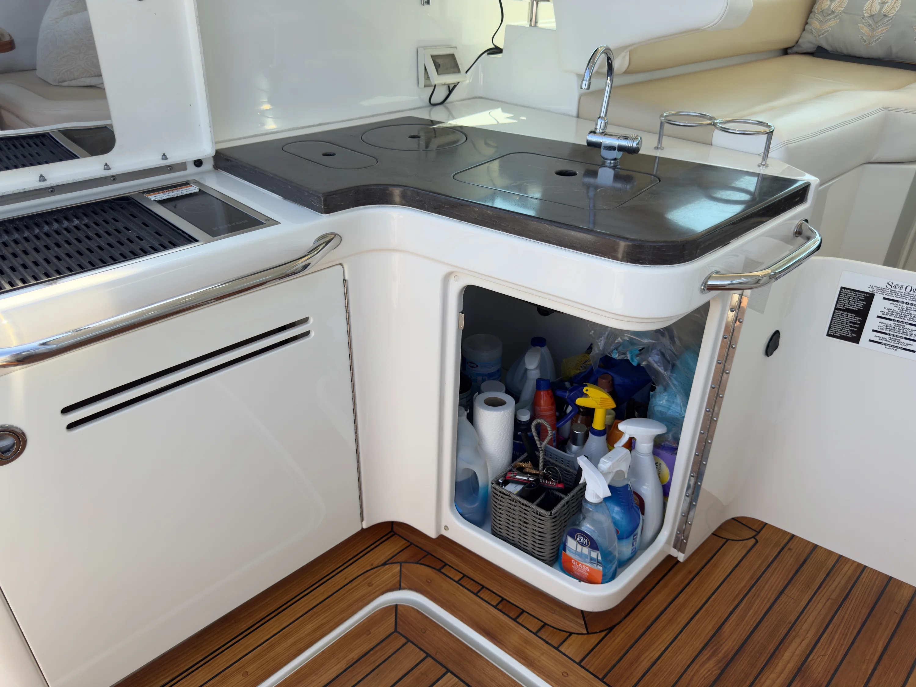 2014 Sea Ray 410 SUNDANCER Image Thumbnail #71