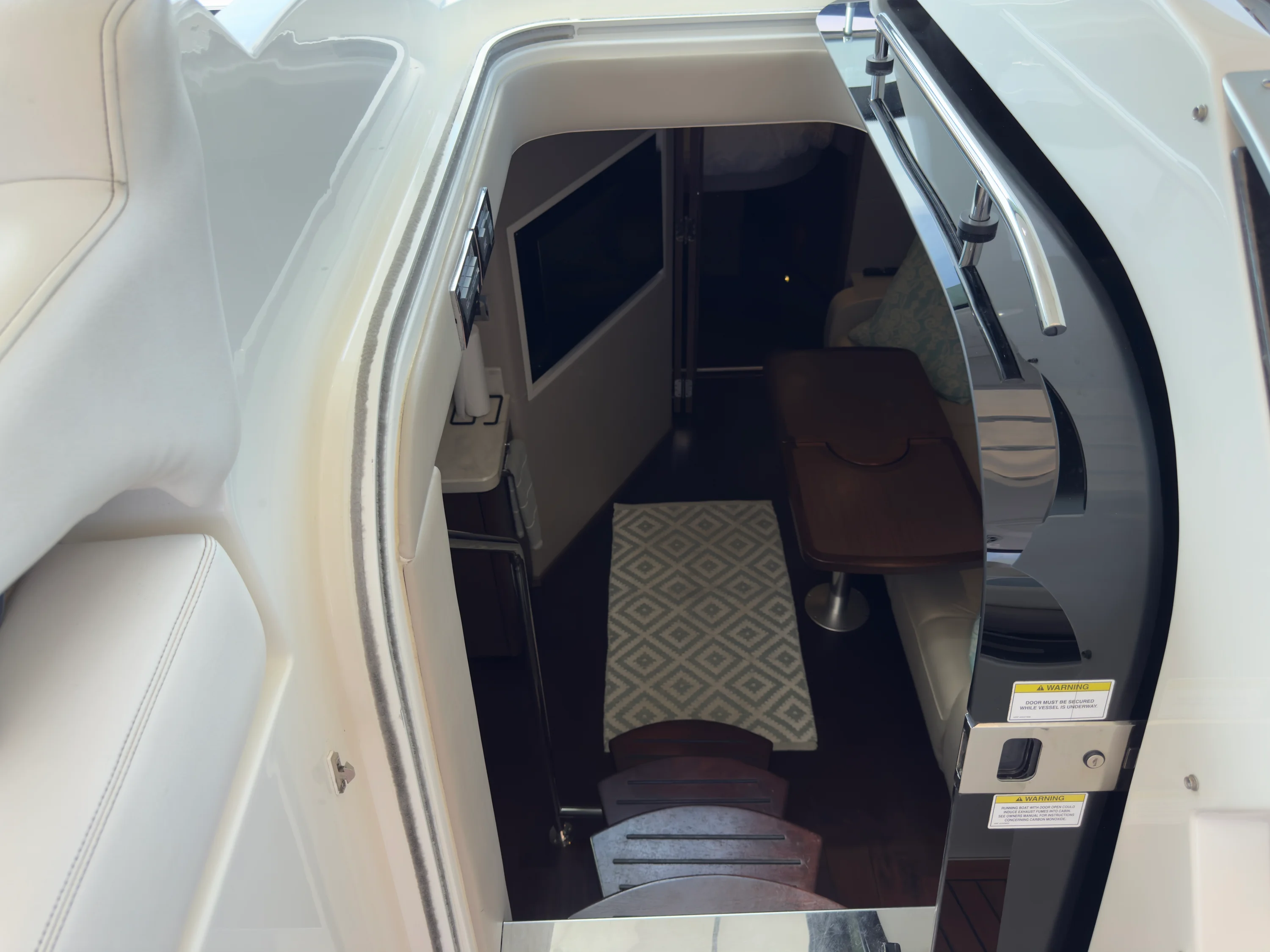 2014 Sea Ray 410 SUNDANCER Image Thumbnail #57