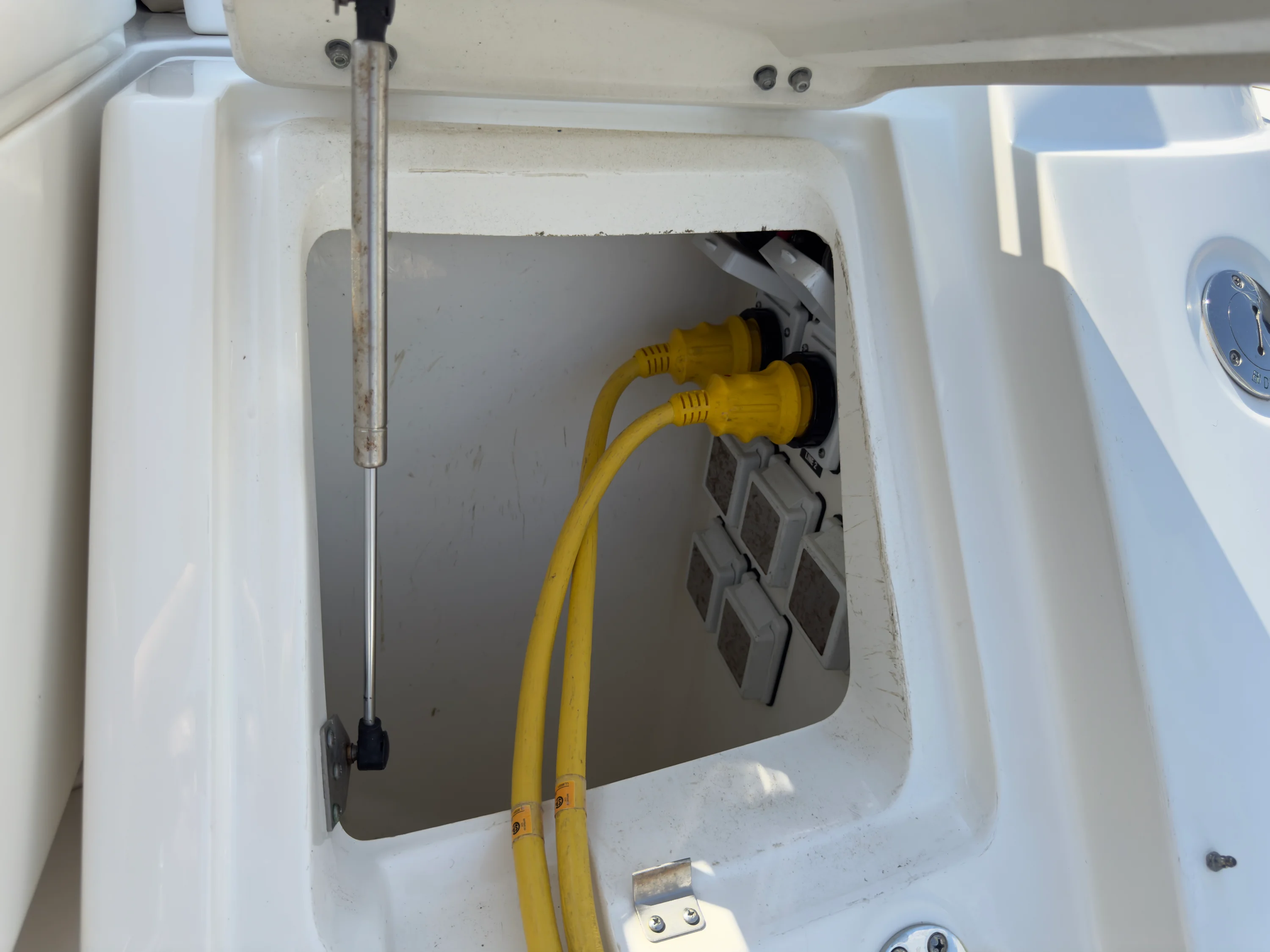 2014 Sea Ray 410 SUNDANCER Image Thumbnail #80