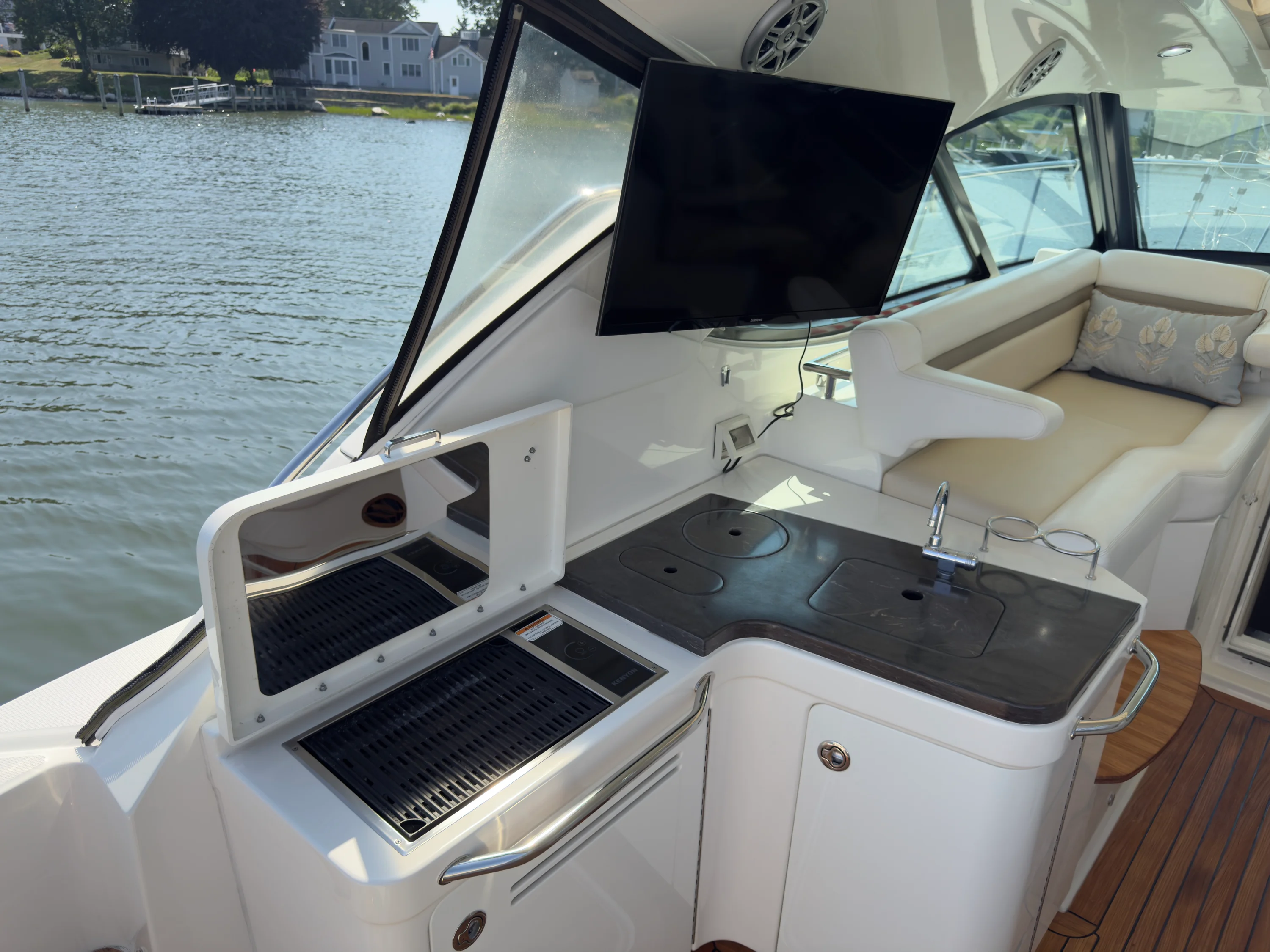 2014 Sea Ray 410 SUNDANCER Image Thumbnail #73
