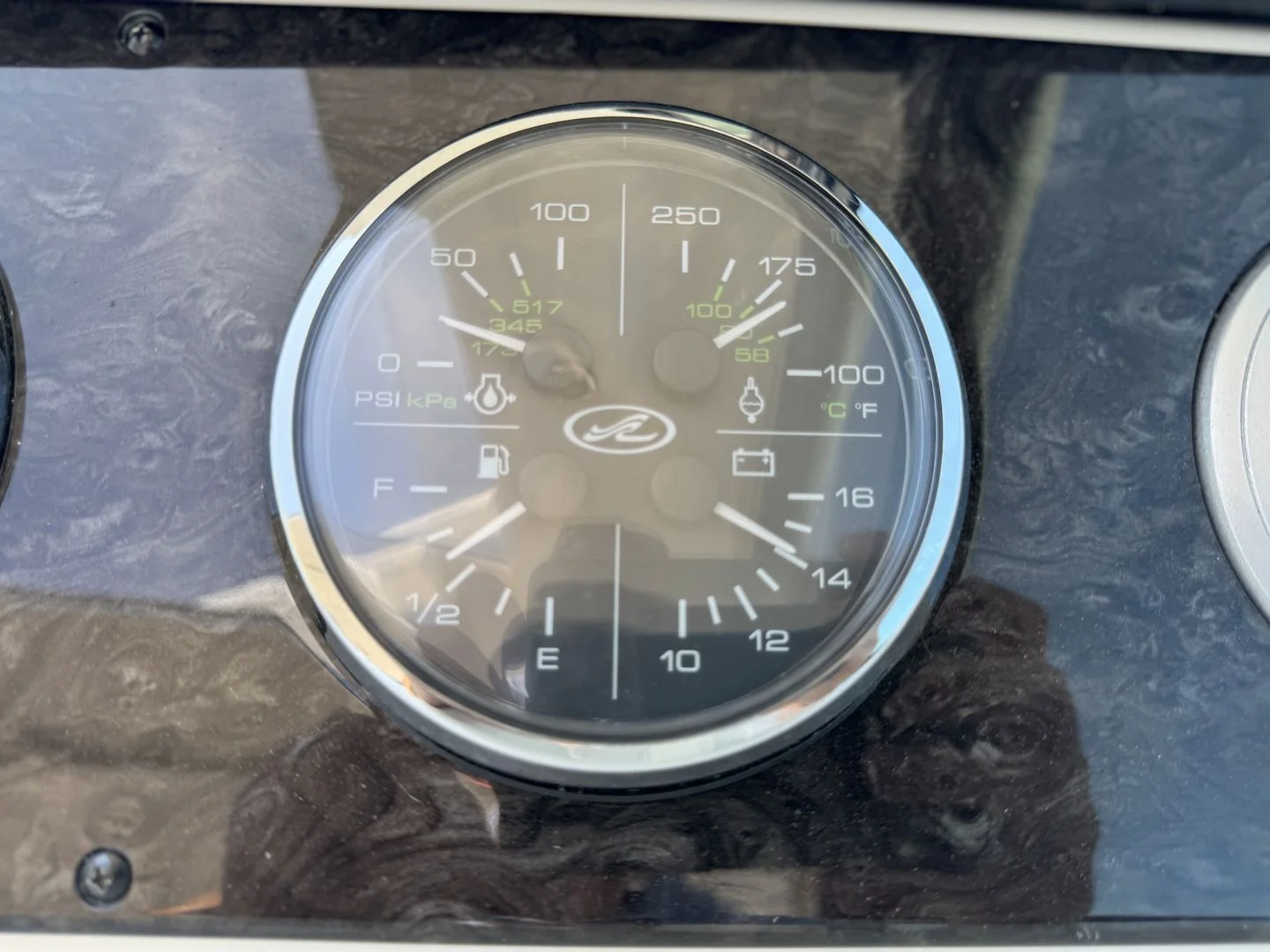 2014 Sea Ray 410 SUNDANCER Image Thumbnail #85