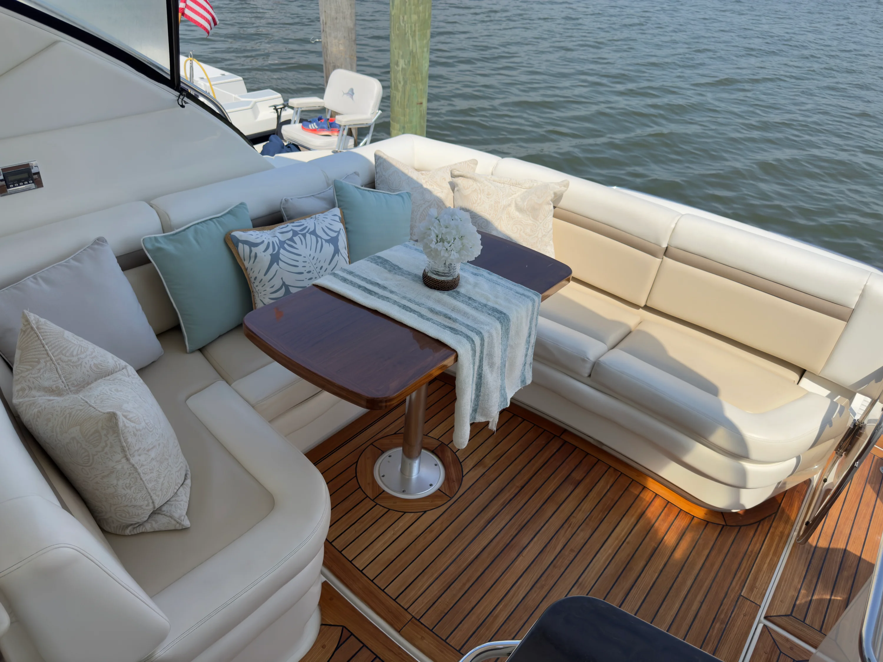 2014 Sea Ray 410 SUNDANCER Image Thumbnail #65