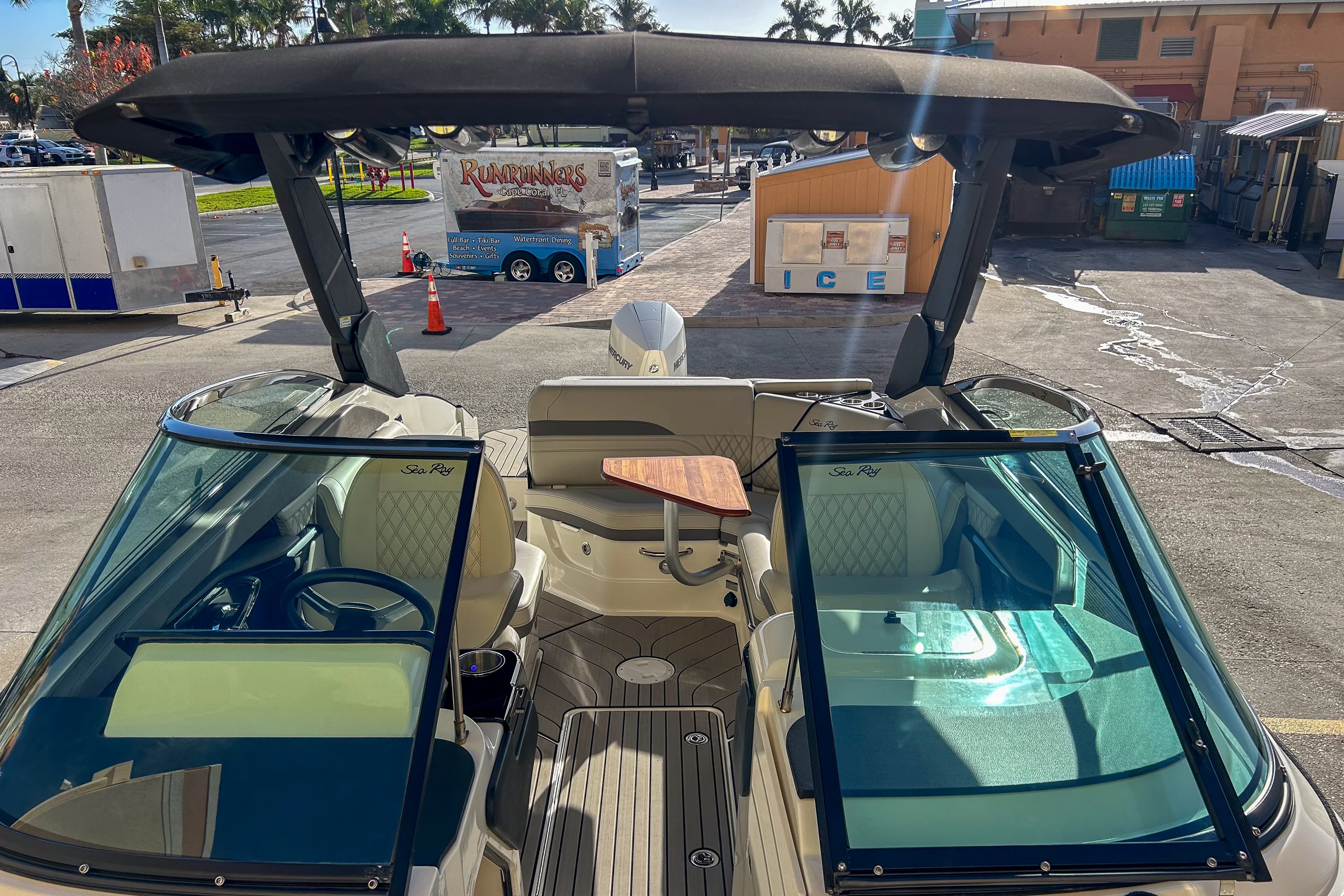 2023 Sea Ray 260 SLX OB Image Thumbnail #21