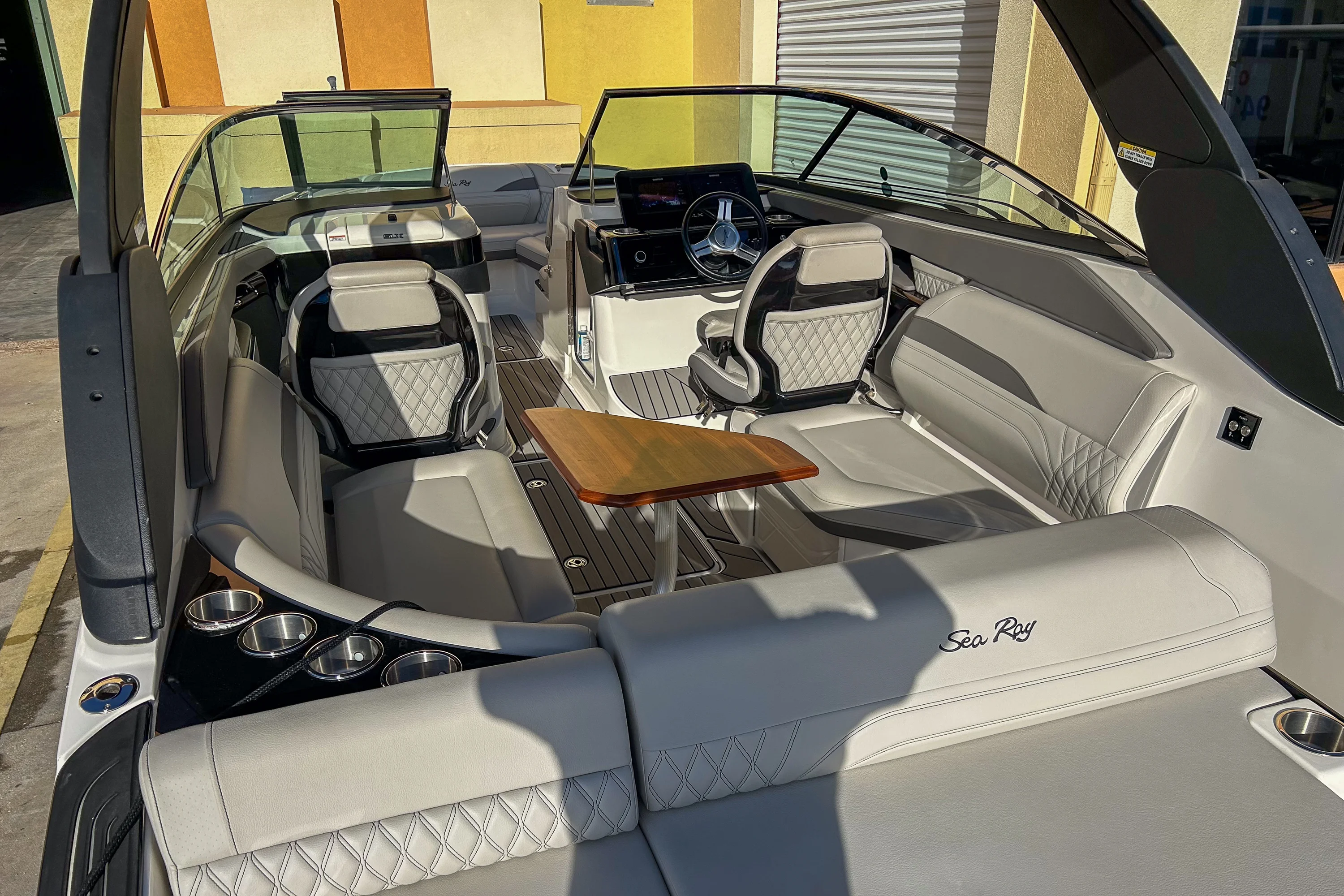 2023 Sea Ray 260 SLX OB Image Thumbnail #23