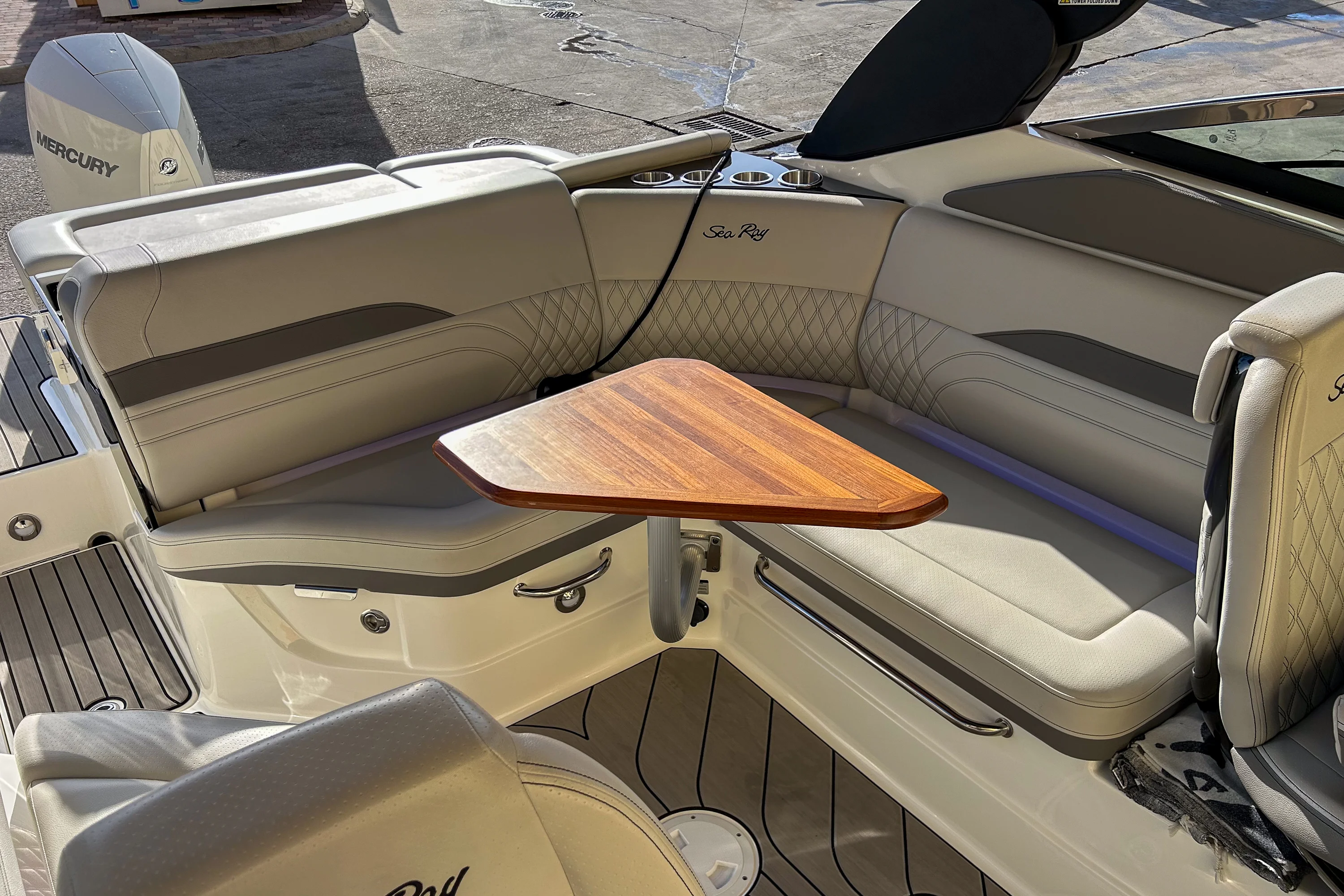 2023 Sea Ray 260 SLX OB Image Thumbnail #27