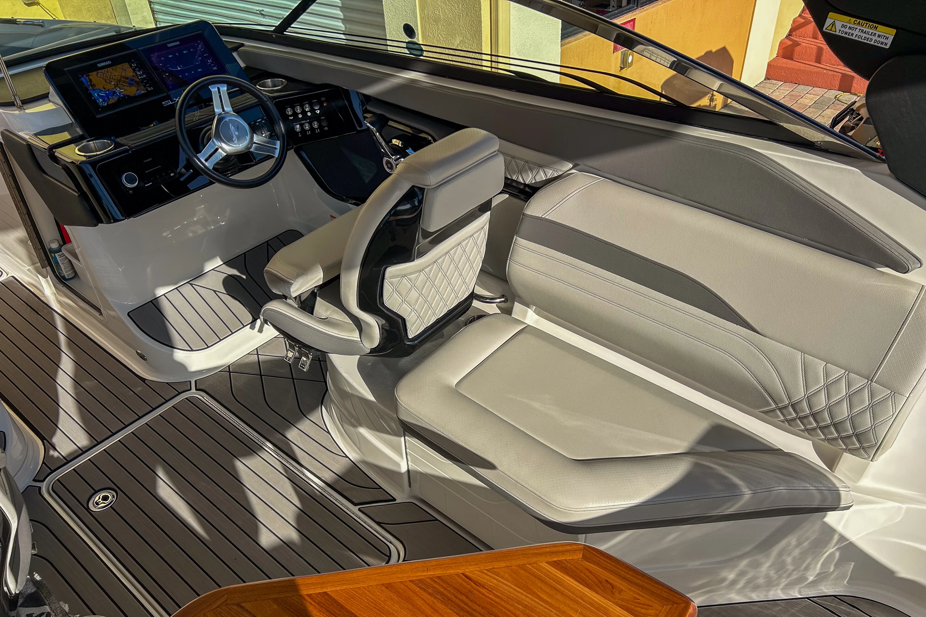 2023 Sea Ray 260 SLX OB Image Thumbnail #25