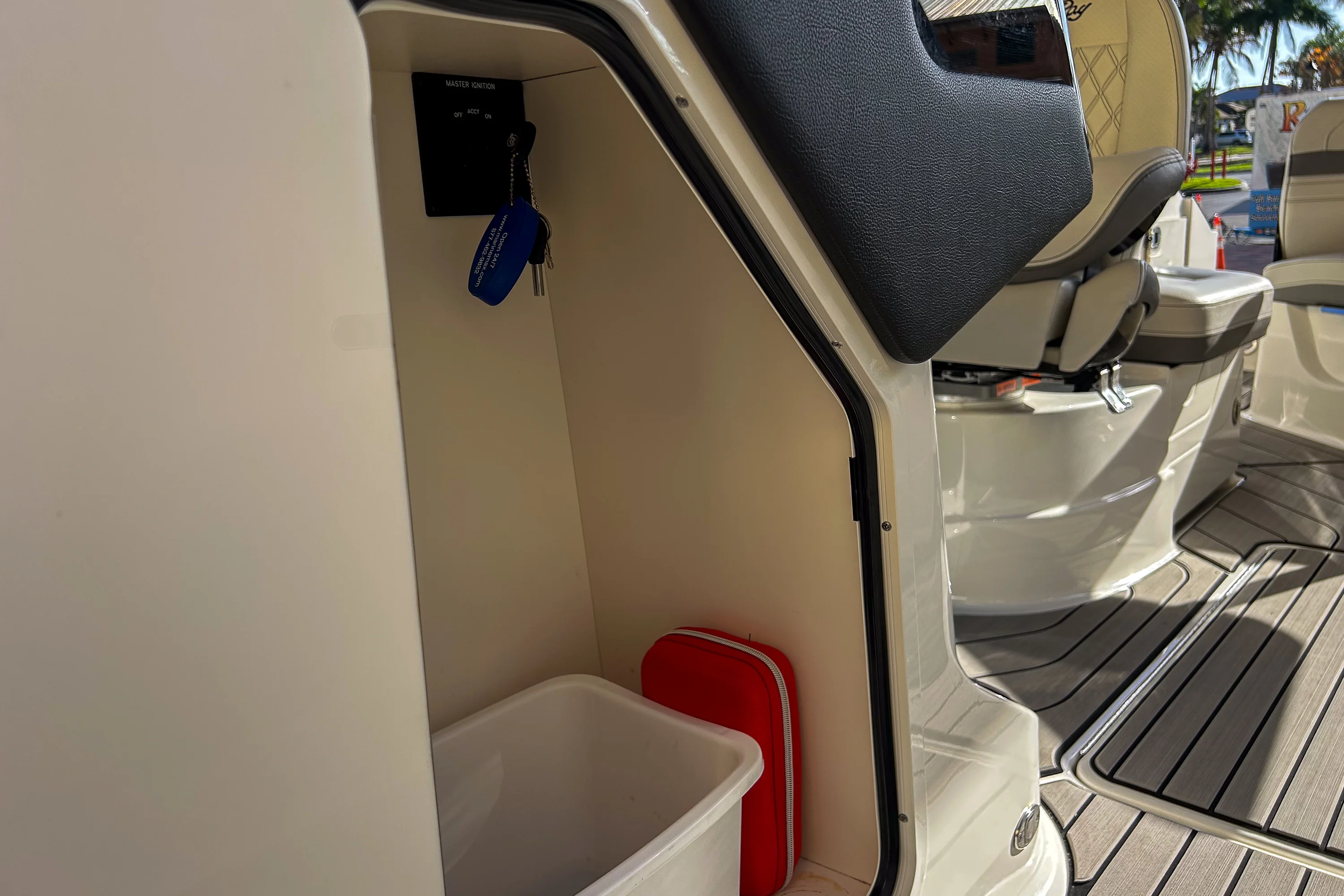 2023 Sea Ray 260 SLX OB Image Thumbnail #46