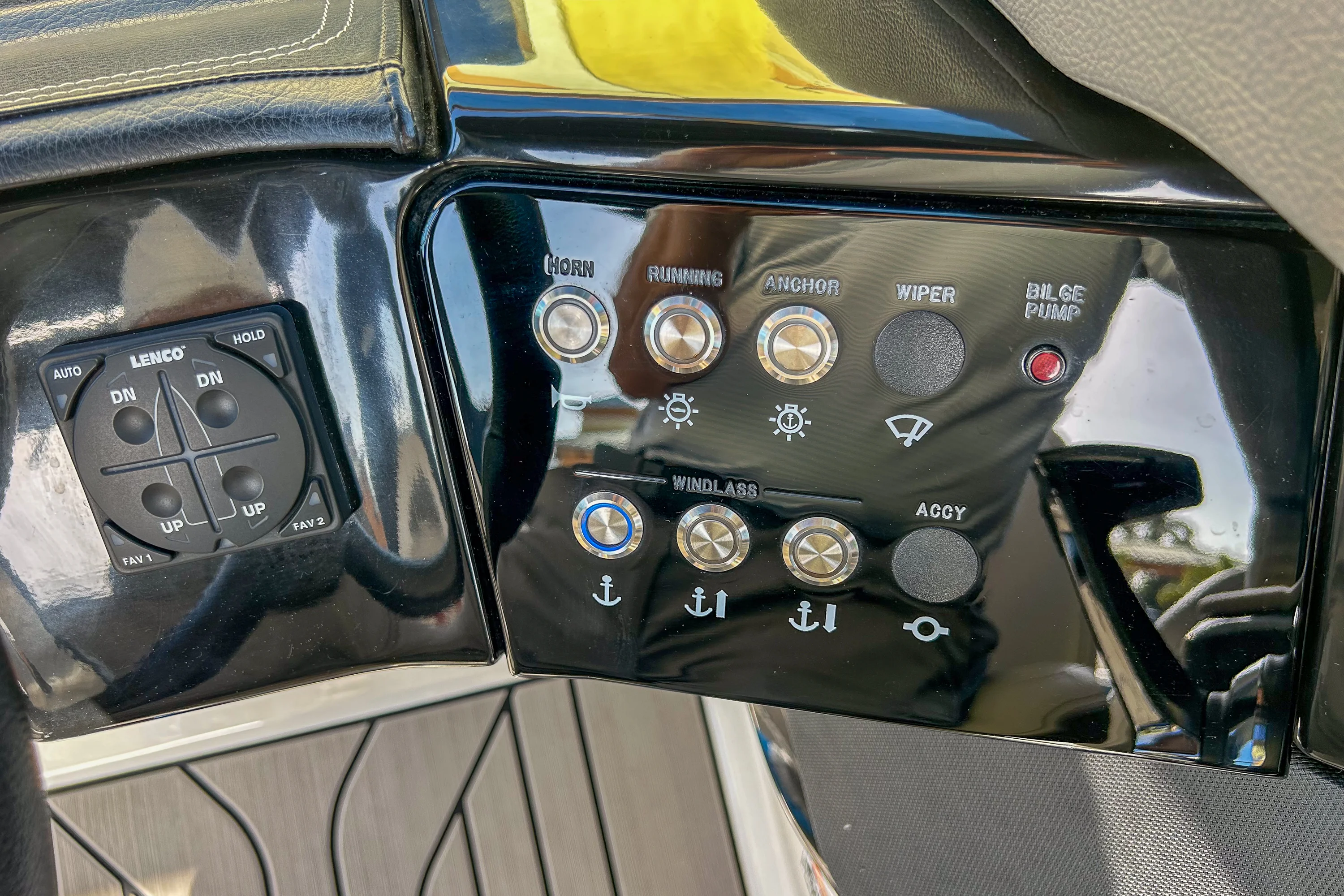 2023 Sea Ray 260 SLX OB Image Thumbnail #18