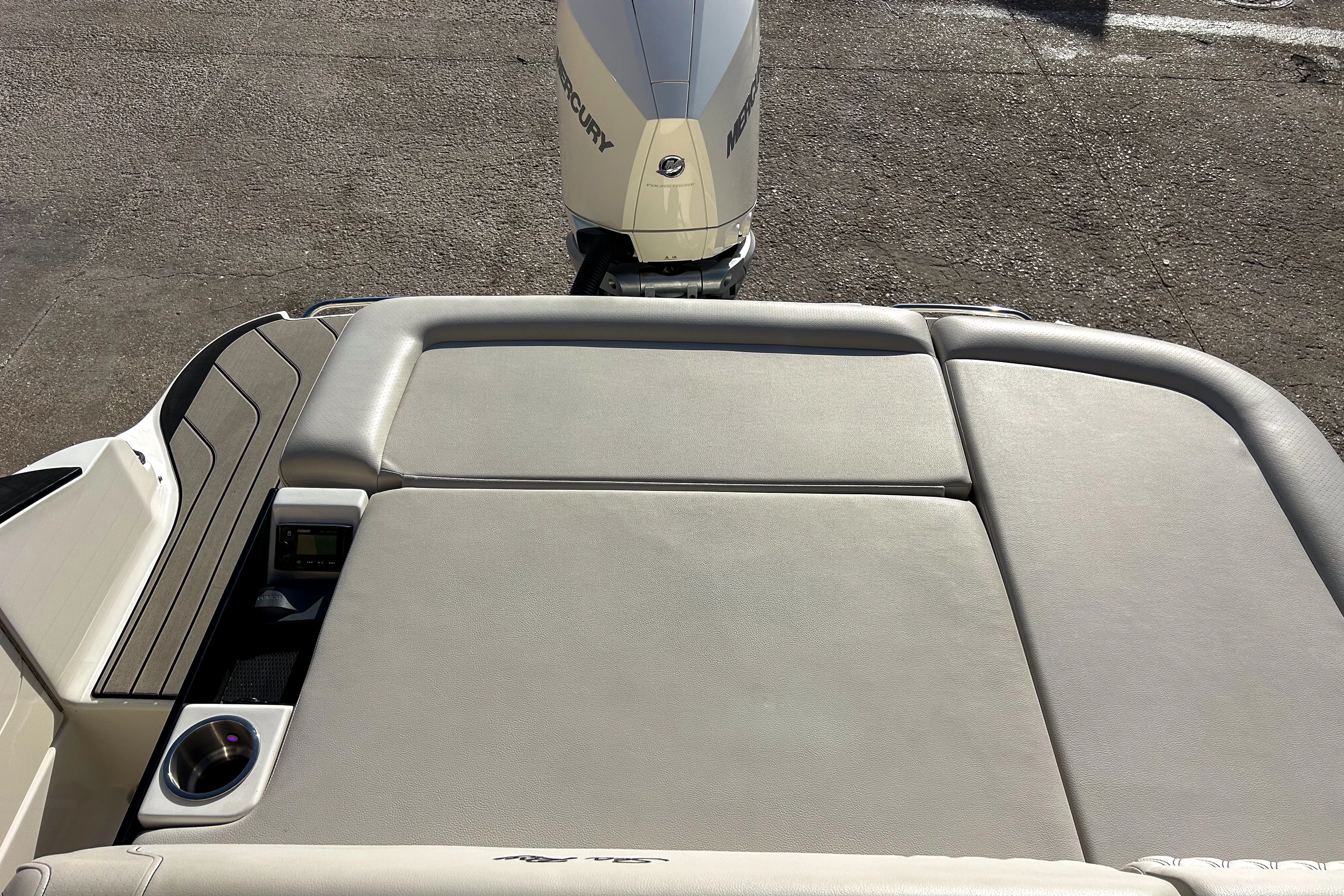 2023 Sea Ray 260 SLX OB Image Thumbnail #49