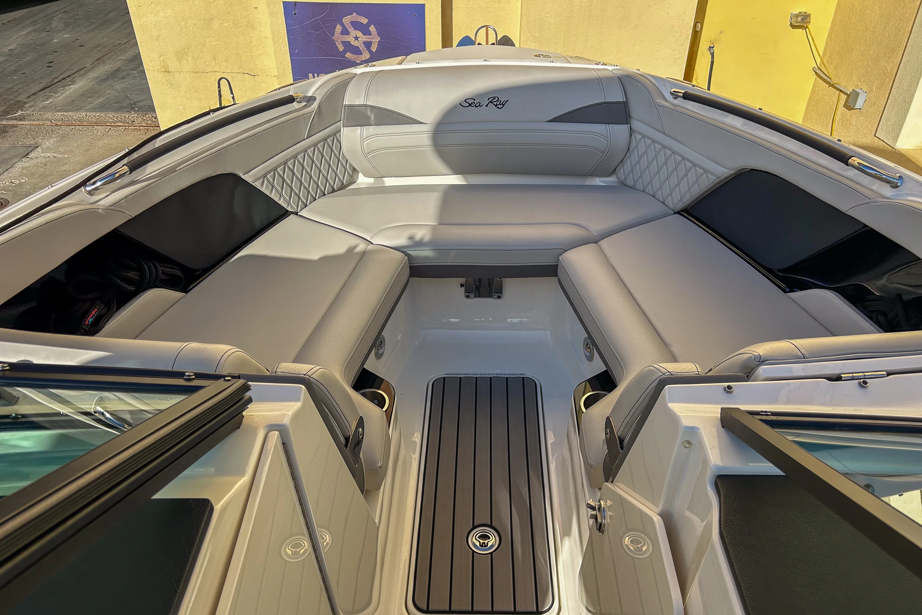 2023 Sea Ray 260 SLX OB Image Thumbnail #28