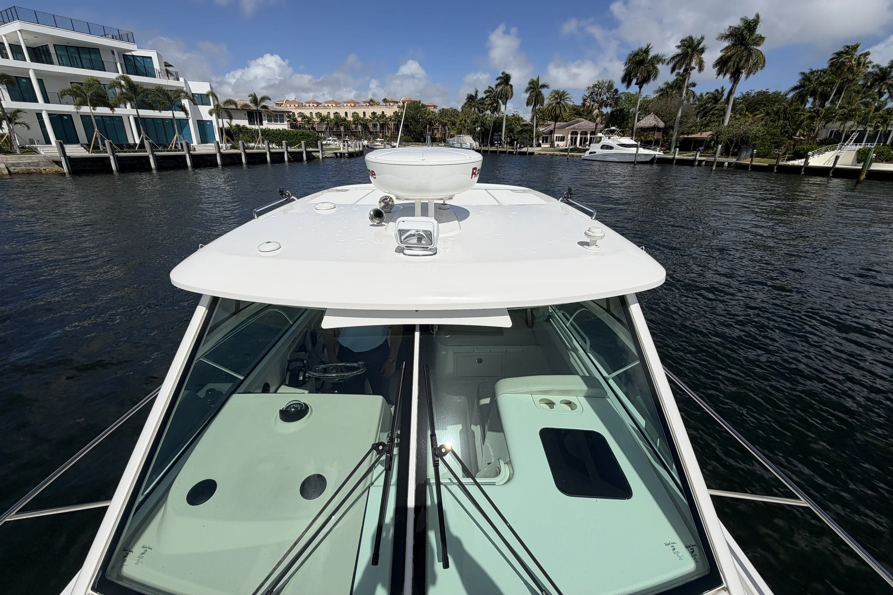 2019 Boston Whaler 315 CONQUEST Image Thumbnail #30