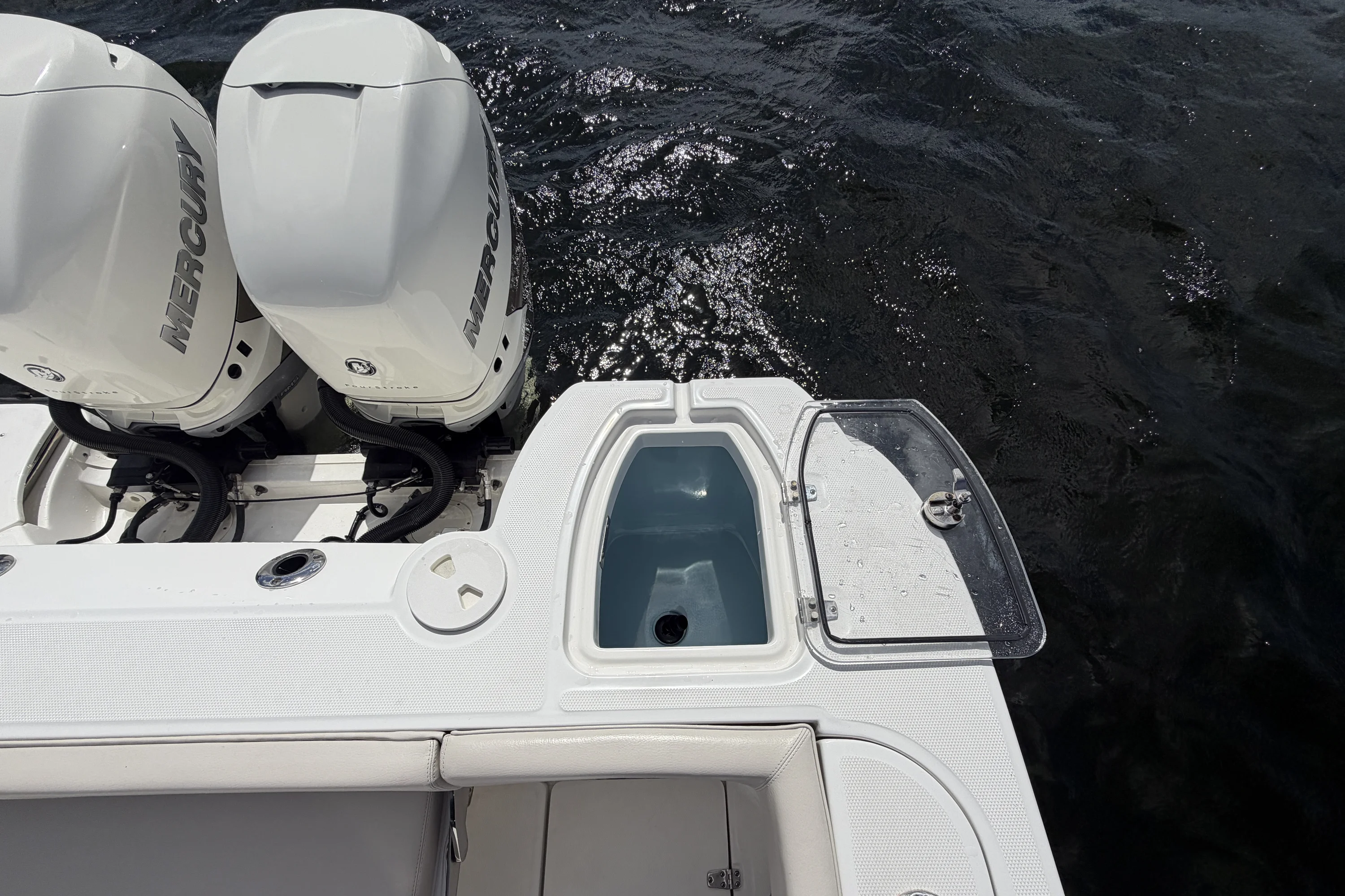 2019 Boston Whaler 315 CONQUEST Image Thumbnail #17