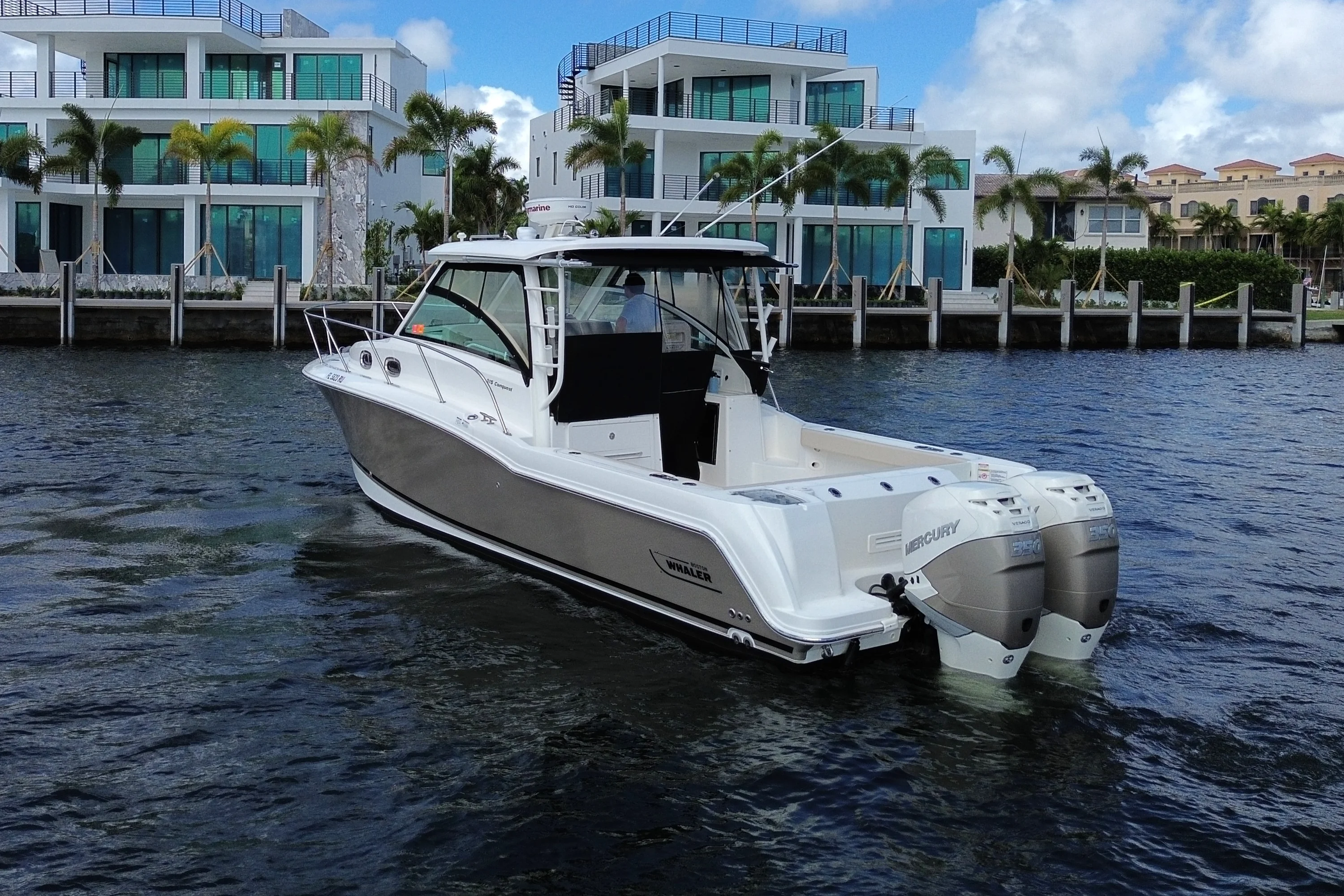 2019 Boston Whaler 315 CONQUEST Image Thumbnail #7