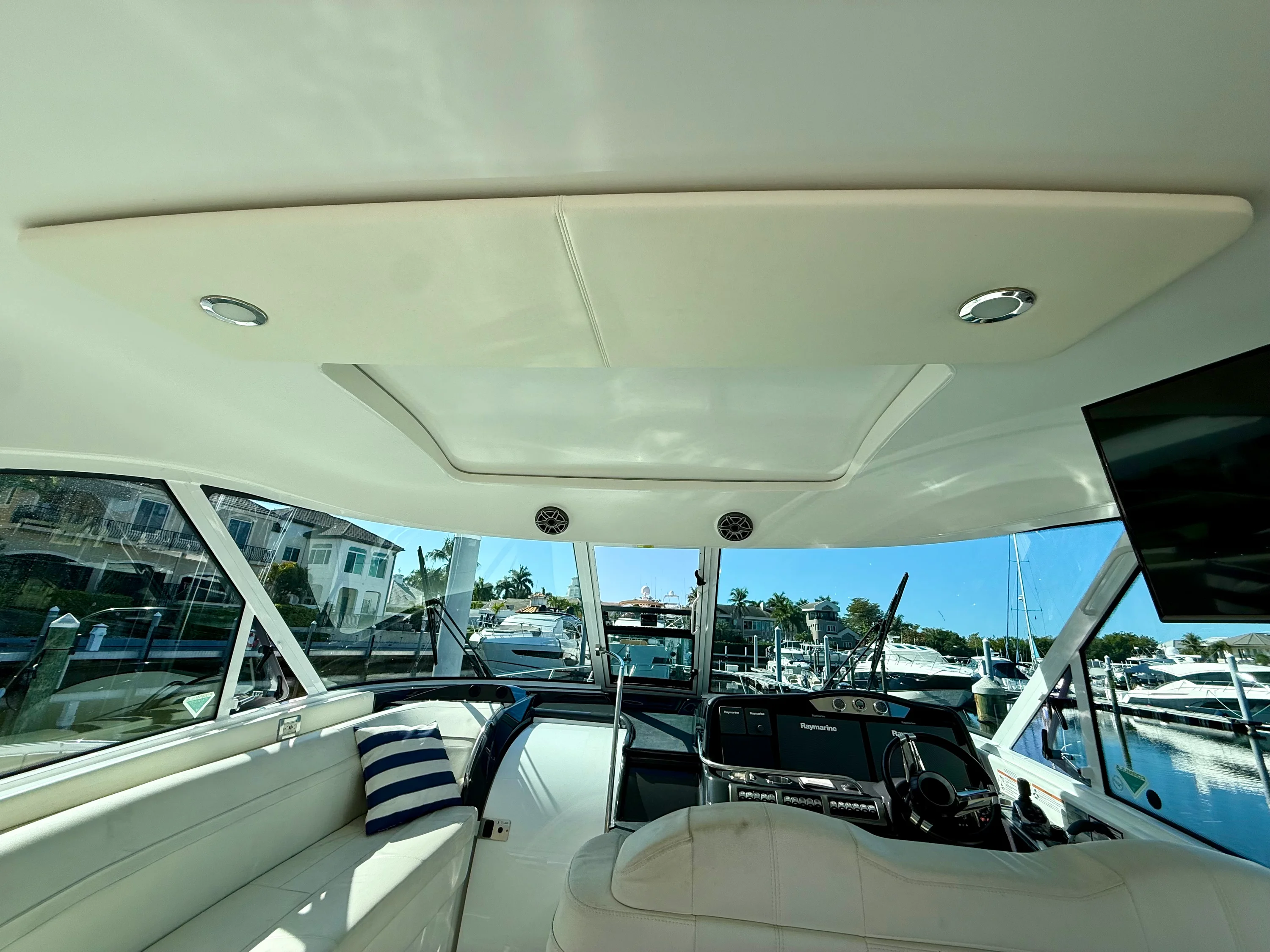 2018 Formula 45 YACHT Image Thumbnail #30