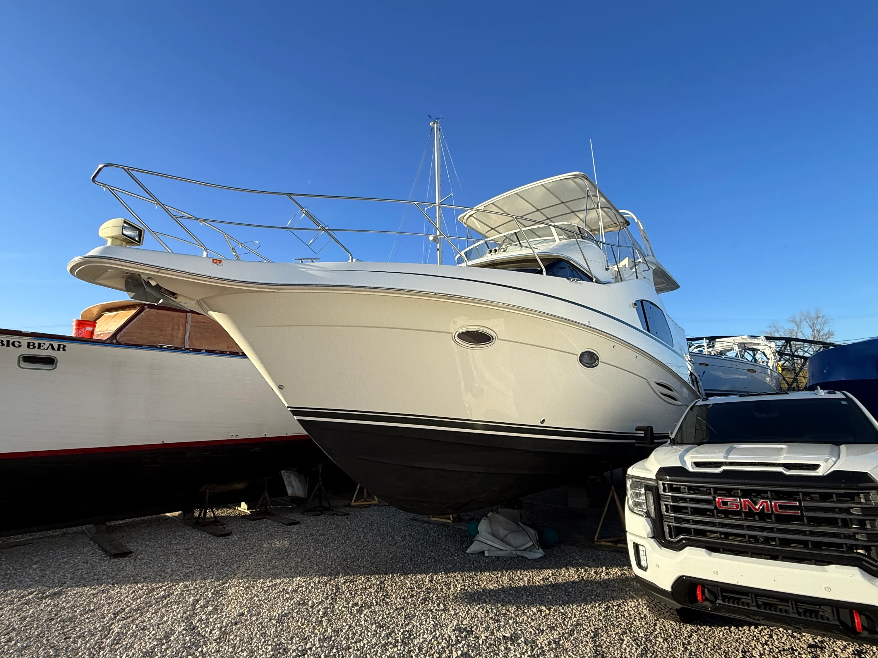 2004 Silverton 39 MOTOR YACHT Image Thumbnail #2