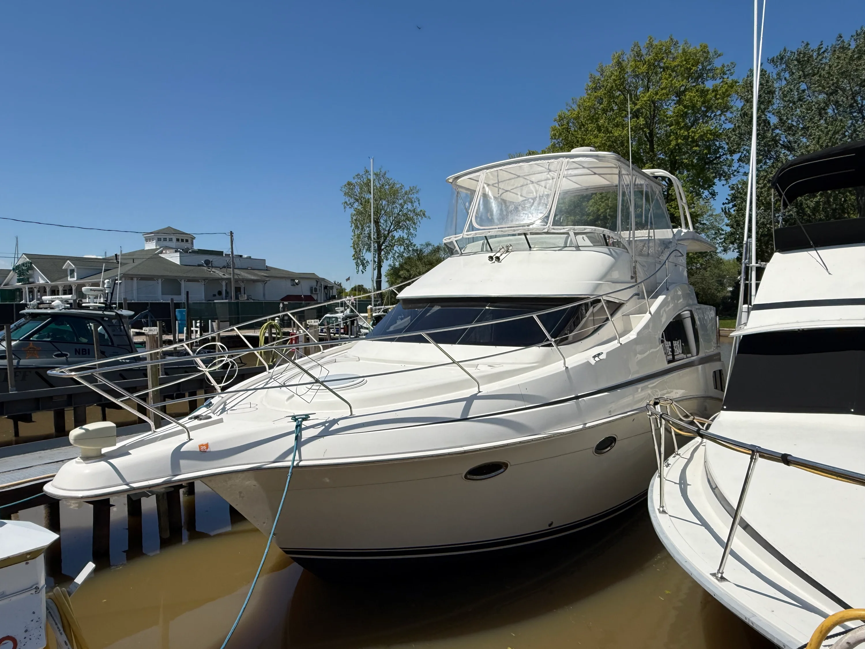 2004 Silverton 39 MOTOR YACHT Image Thumbnail #3