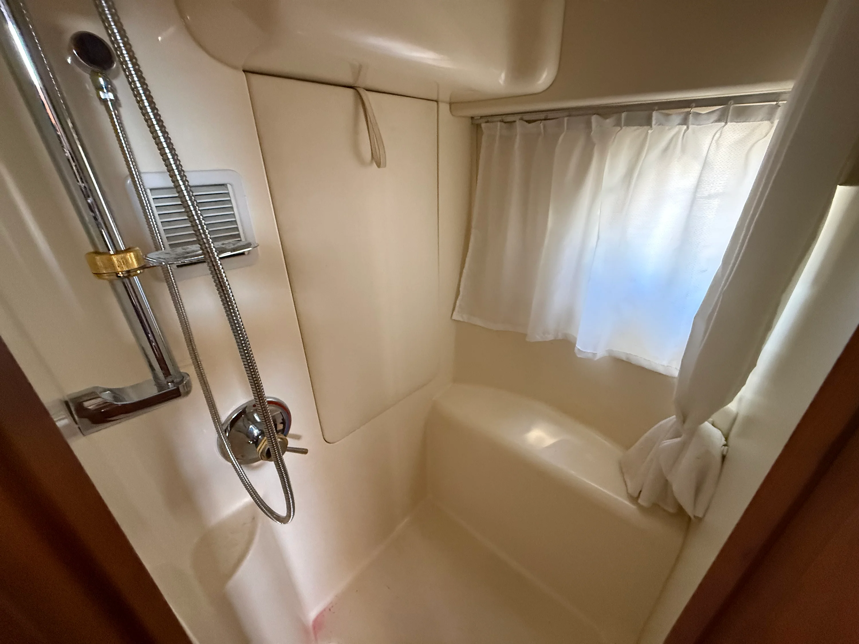 2004 Silverton 39 MOTOR YACHT Image Thumbnail #44