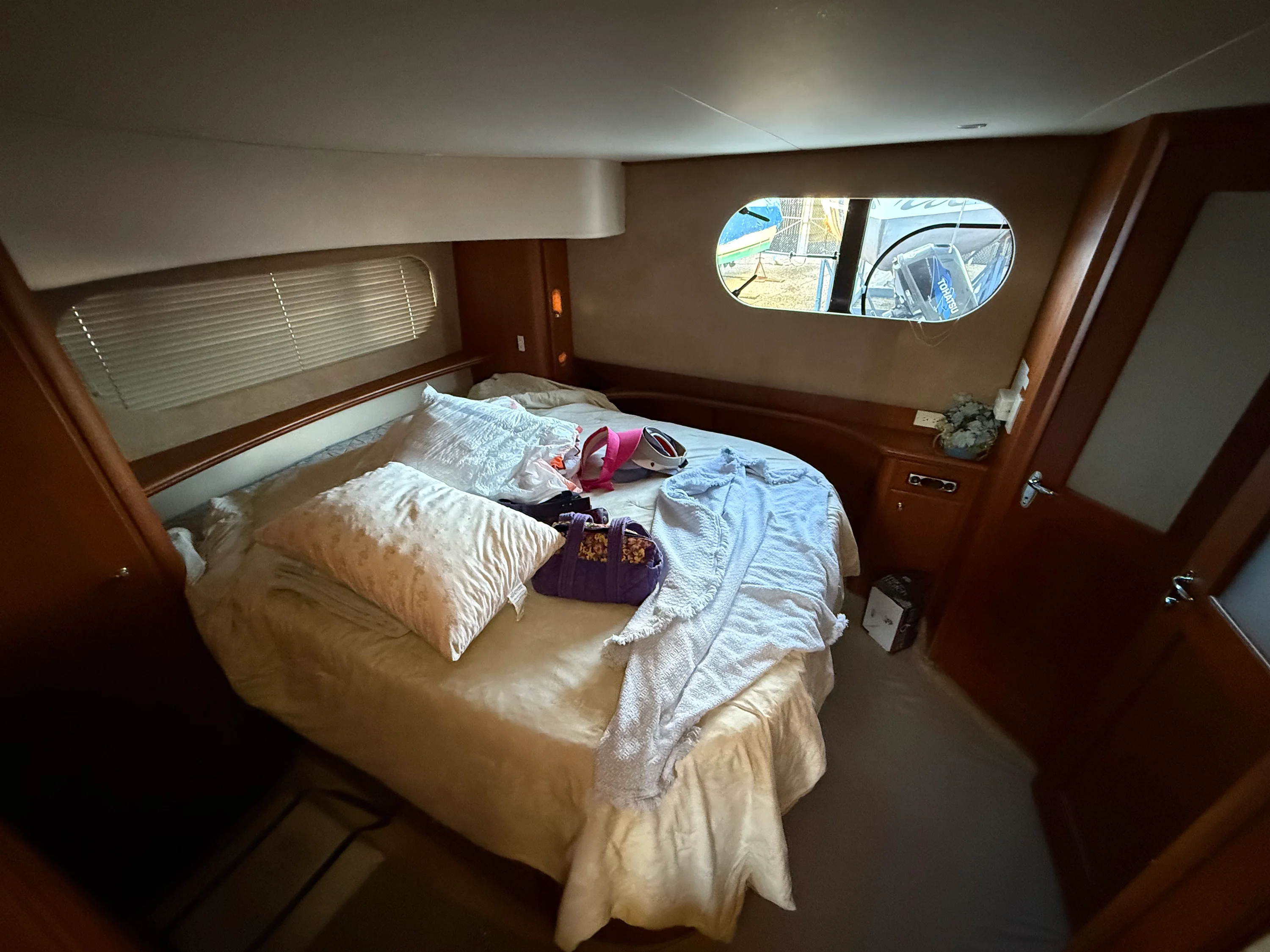 2004 Silverton 39 MOTOR YACHT Image Thumbnail #22