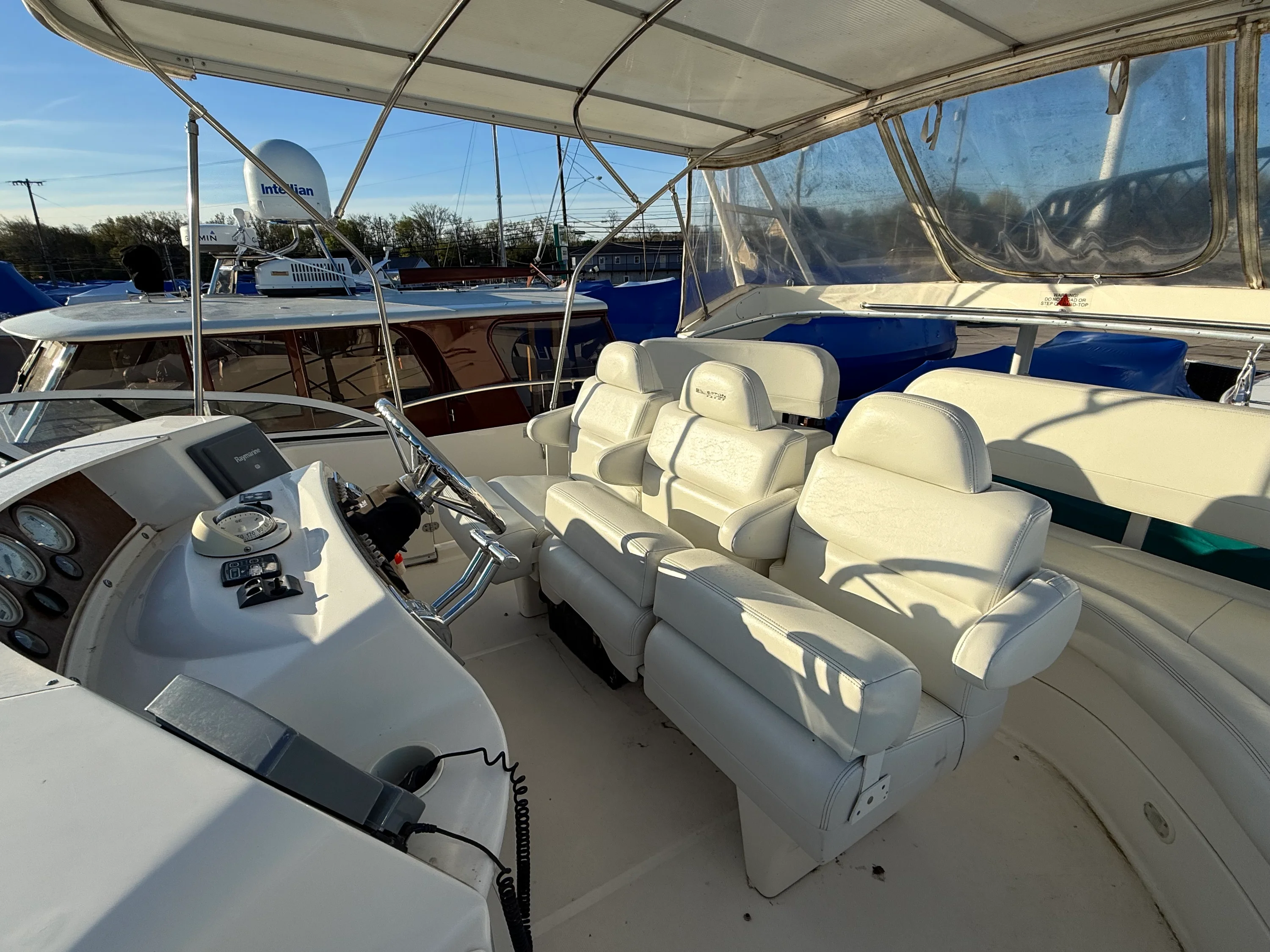 2004 Silverton 39 MOTOR YACHT Image Thumbnail #10