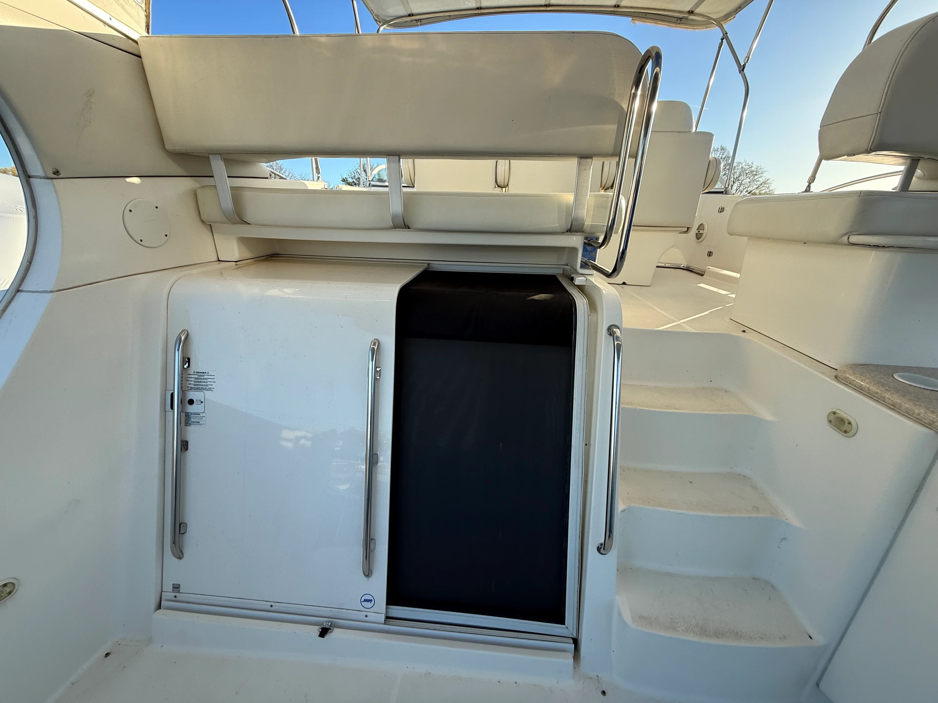 2004 Silverton 39 MOTOR YACHT Image Thumbnail #6